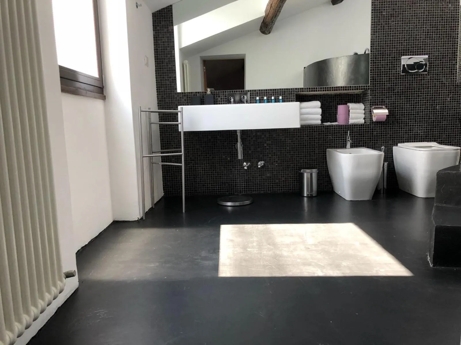 Bathroom in iRooms Forum & Colosseum