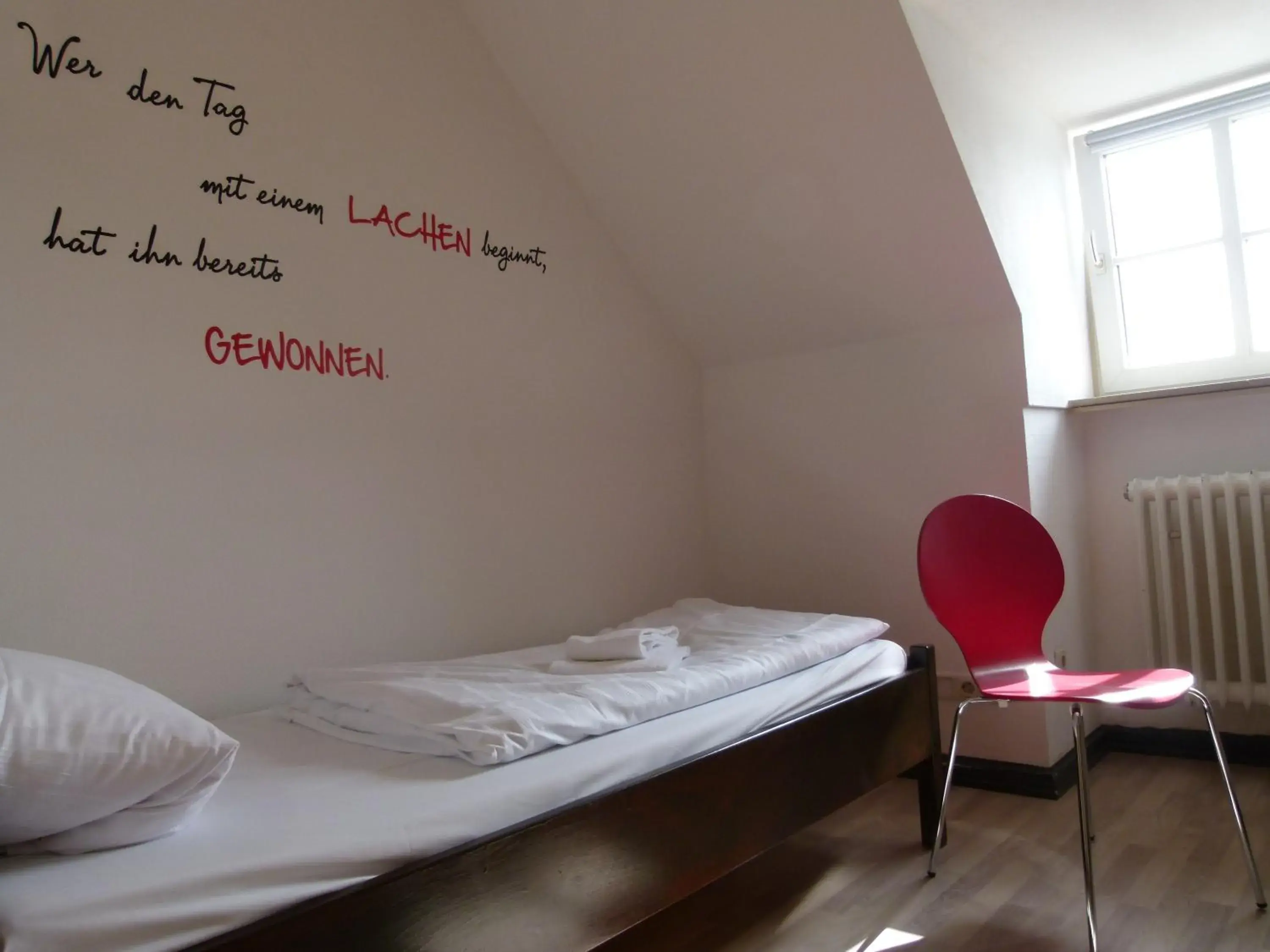 Single Room with Shared Bathroom in Kolping Hostel Trier im Warsberger Hof Single Room with Shared Bathroom in Kolping Hostel Trier im Warsberger Hof