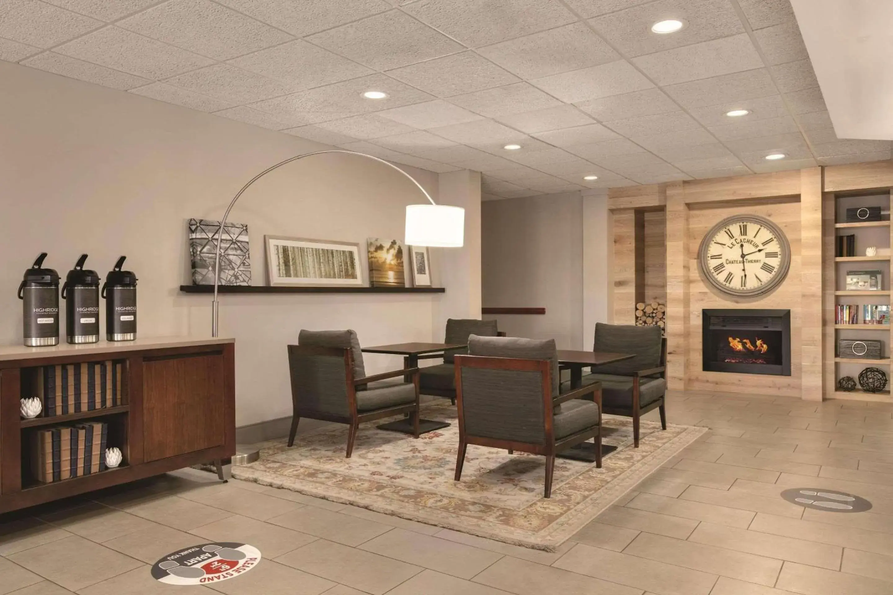 Lobby or reception in Country Inn & Suites by Radisson, Port Clinton, OH Lobby or reception in Country Inn & Suites by Radisson, Port Clinton, OH