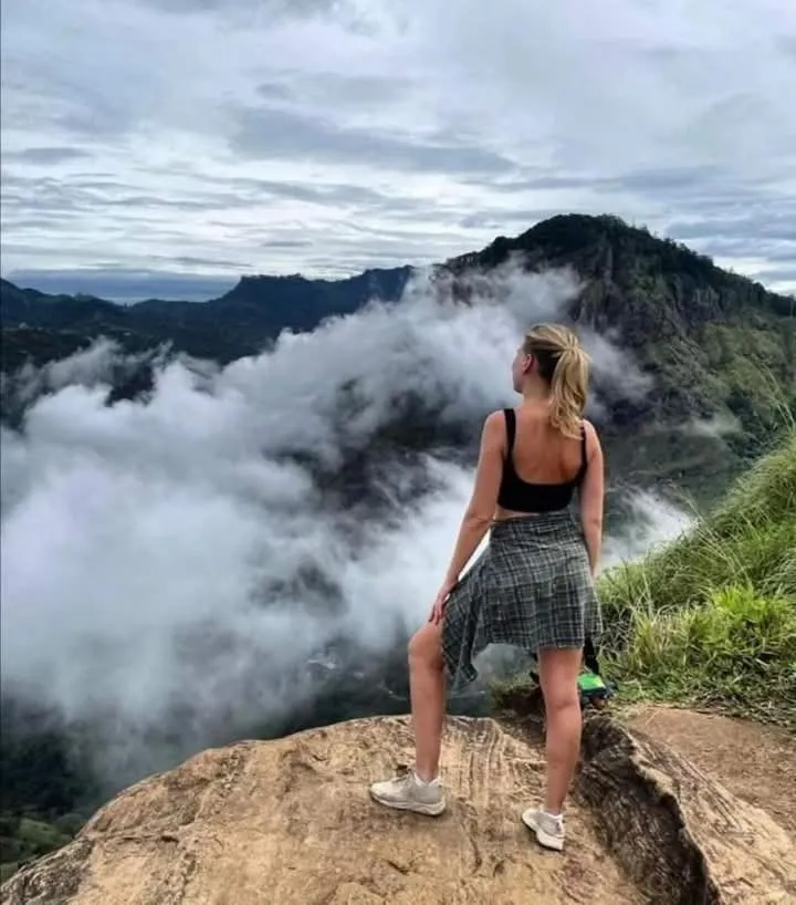 Ella Lucky Panoramic