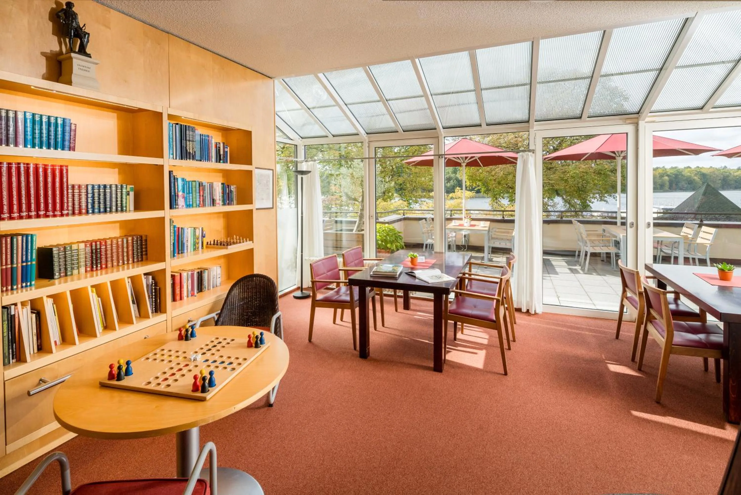 Library in Seehotel Rheinsberg
