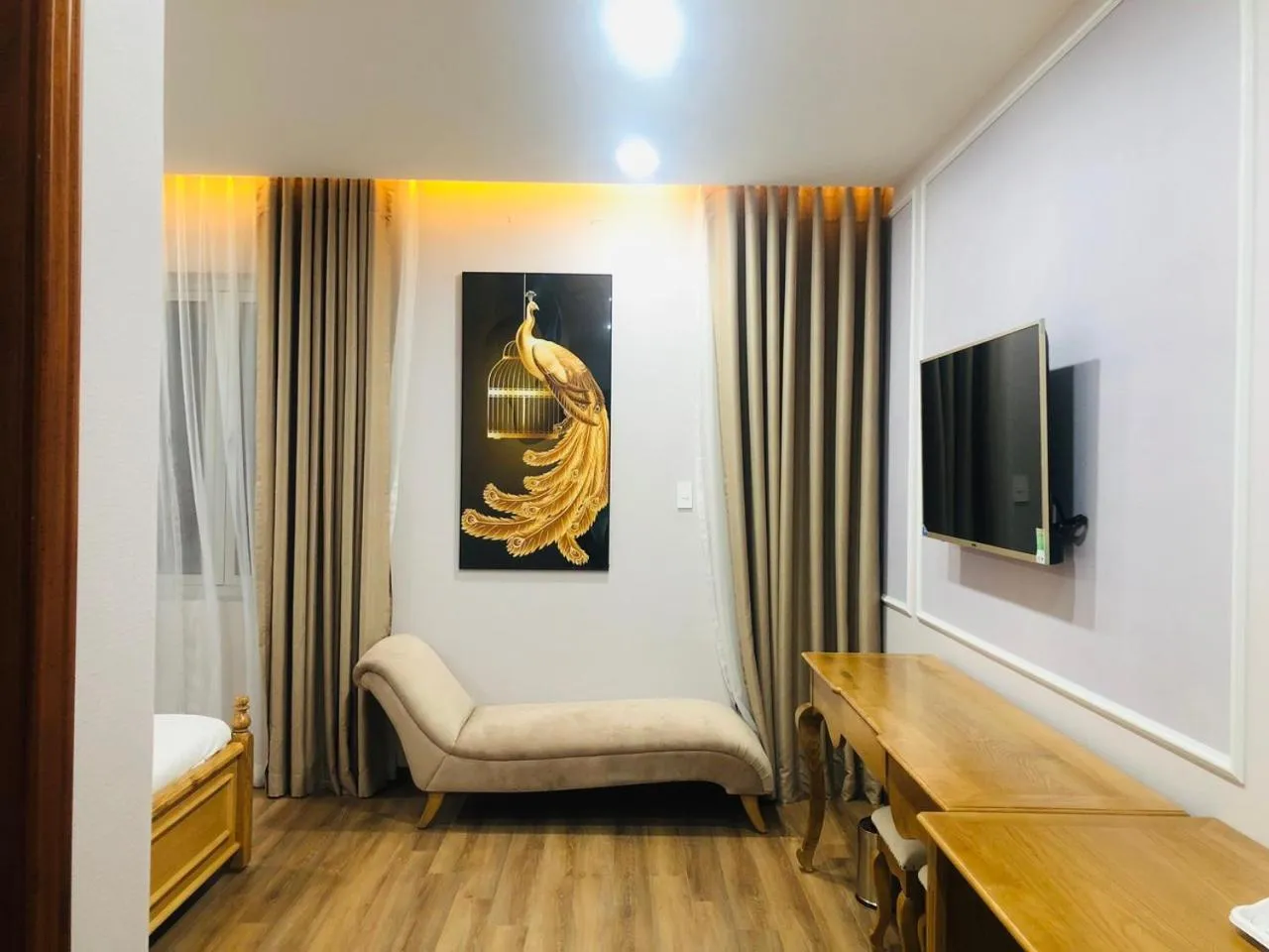 TV and multimedia, Bed in Doha 2 Hotel Saigon Airport