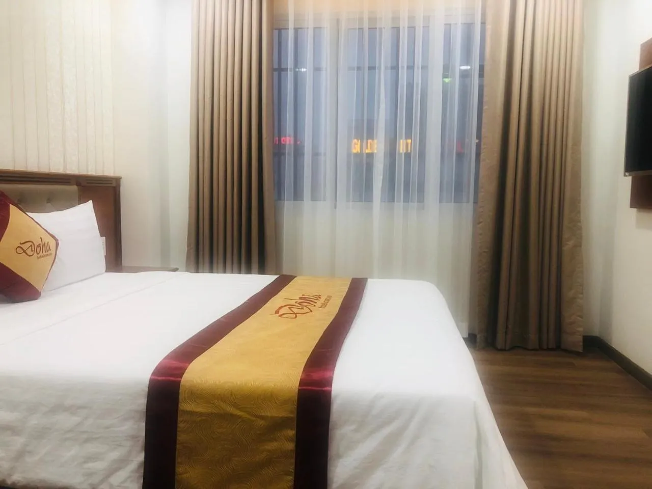 Bed in Doha 2 Hotel Saigon Airport