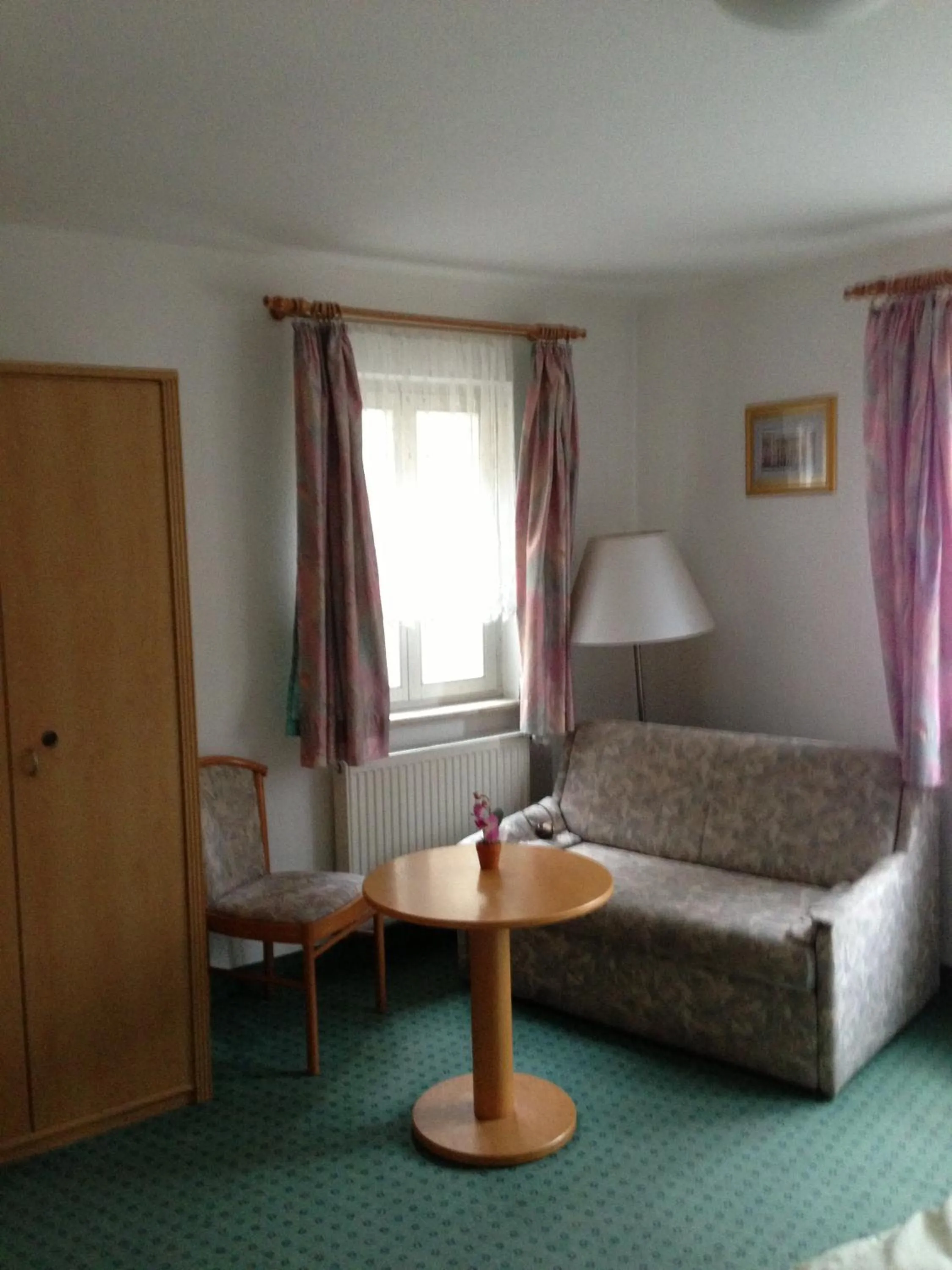 Bed in Pension Freund
