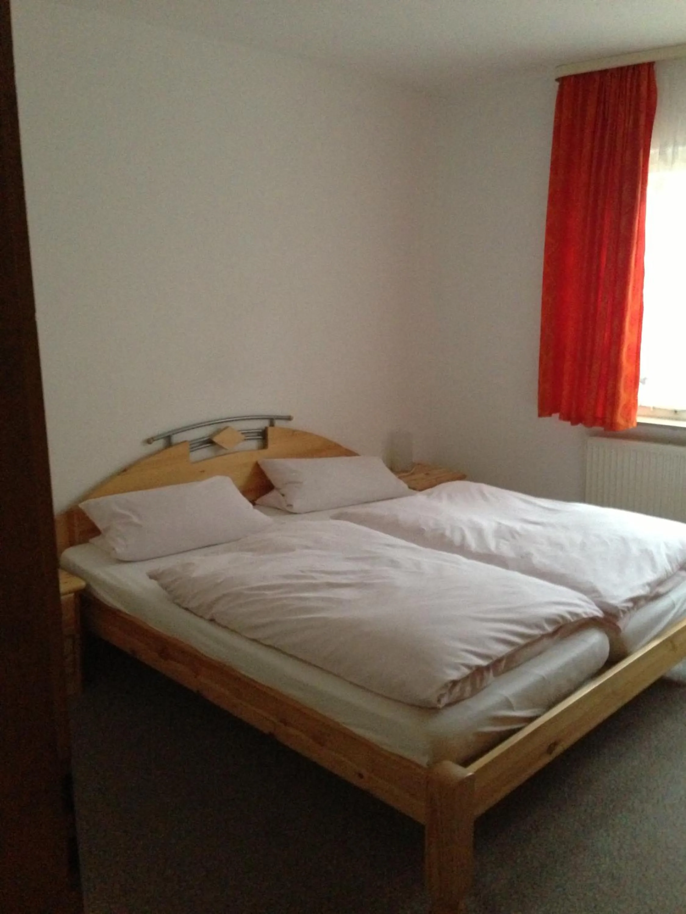 Bed in Pension Freund