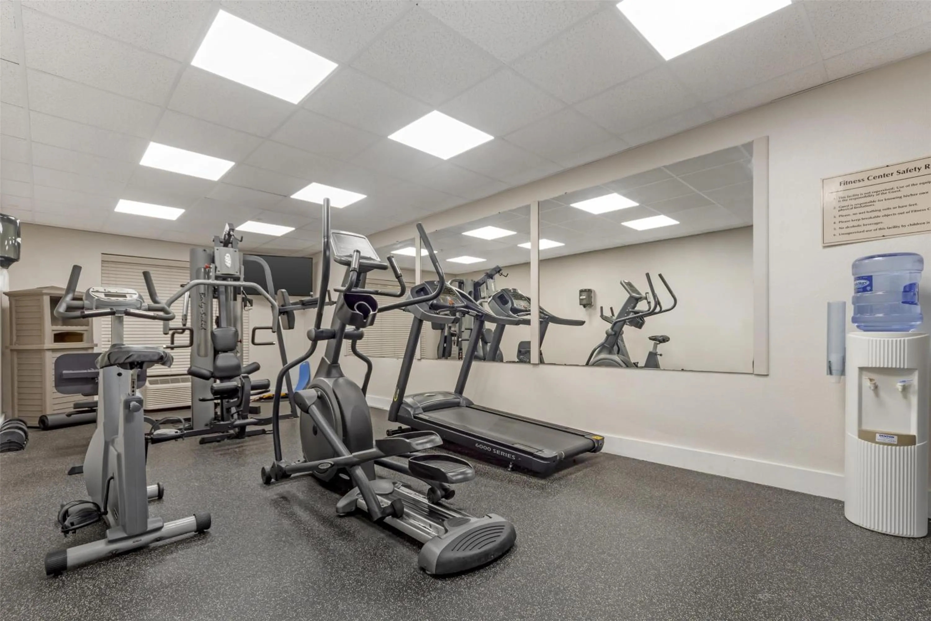 Fitness centre/facilities in Best Western Chesapeake Bay North Inn