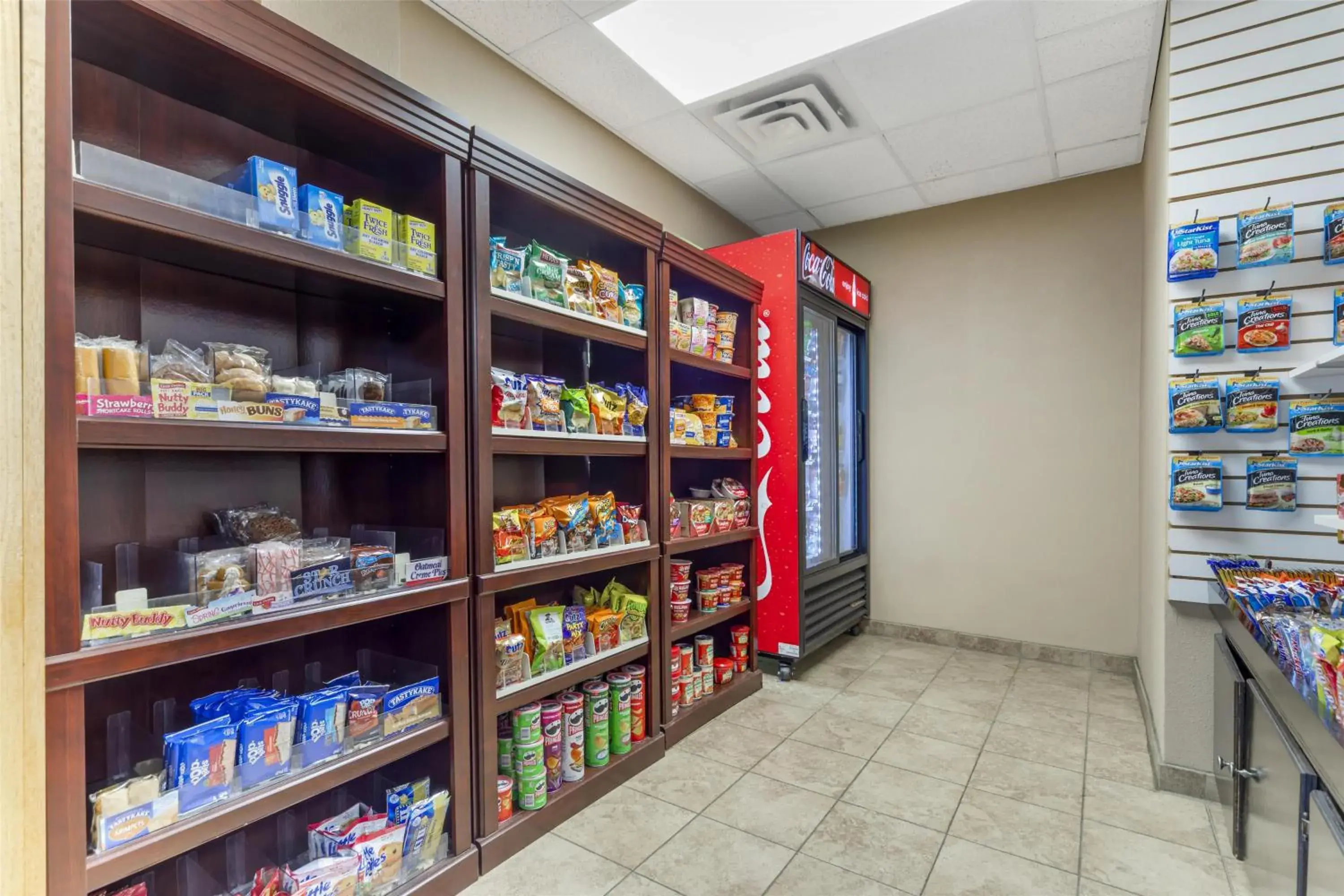 Property building in Best Western Chesapeake Bay North Inn Property building in Best Western Chesapeake Bay North Inn