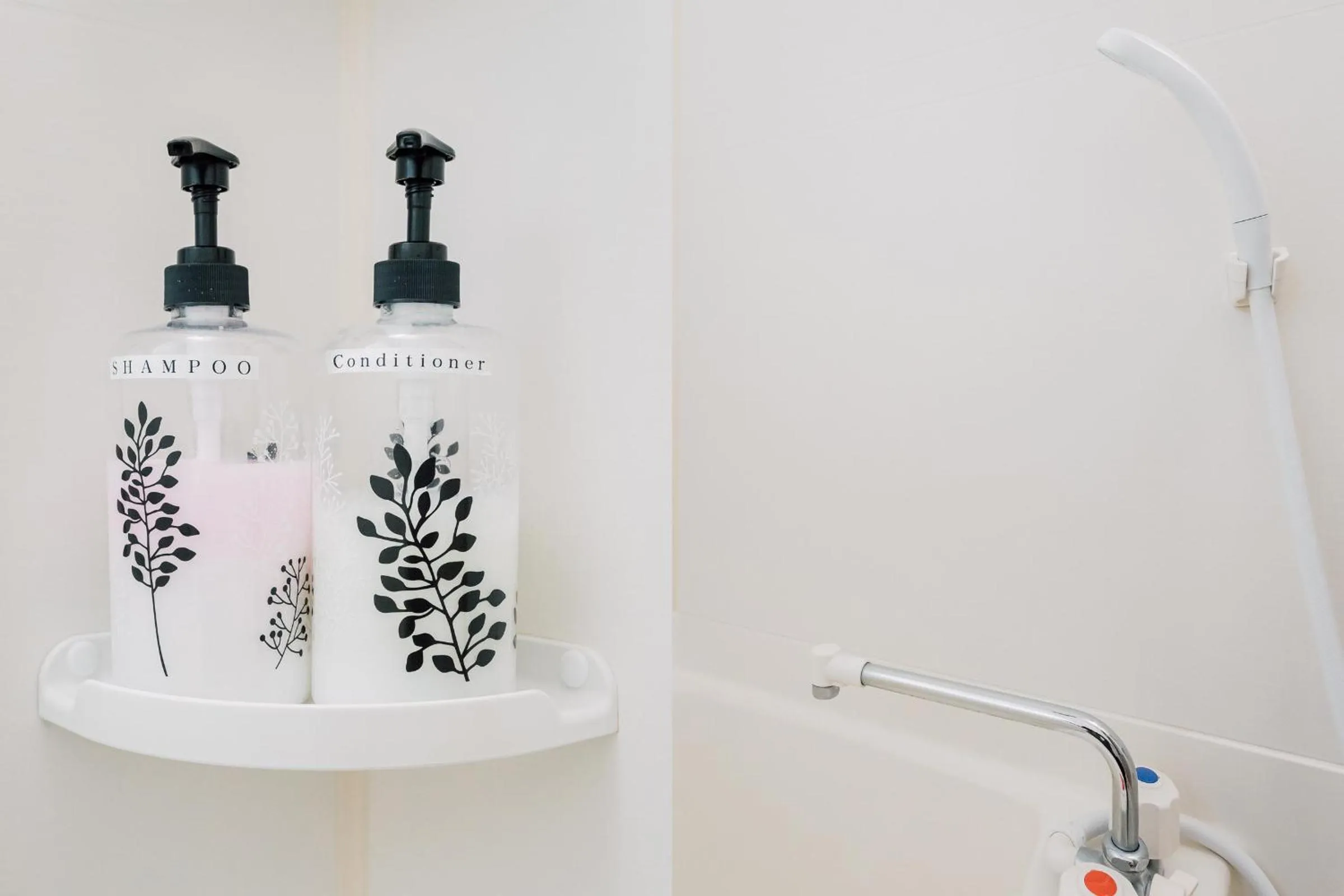 Bathroom in Nanba West Sakuragawa Station Apartment