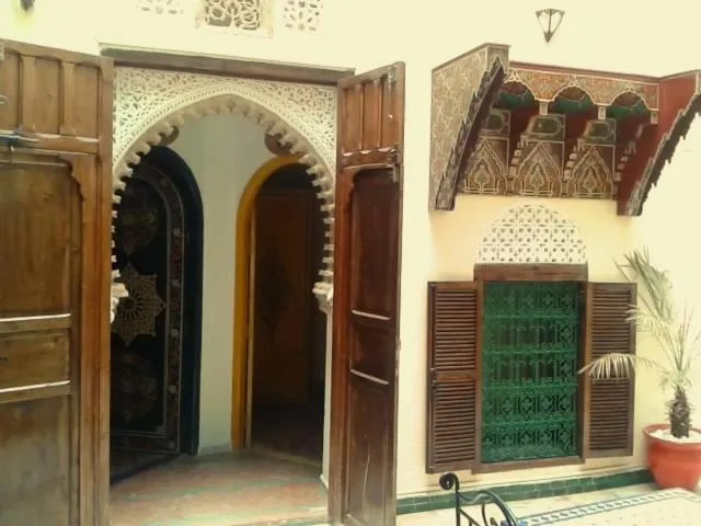 Facade/entrance in Dar Aida