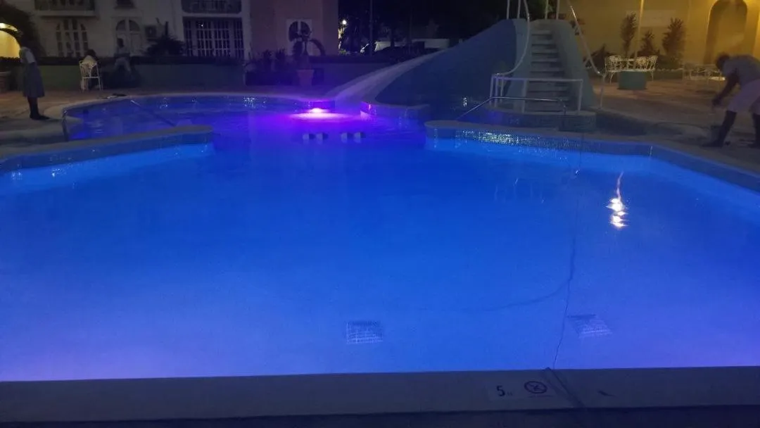 Swimming pool in SandCastles Holiday #C9