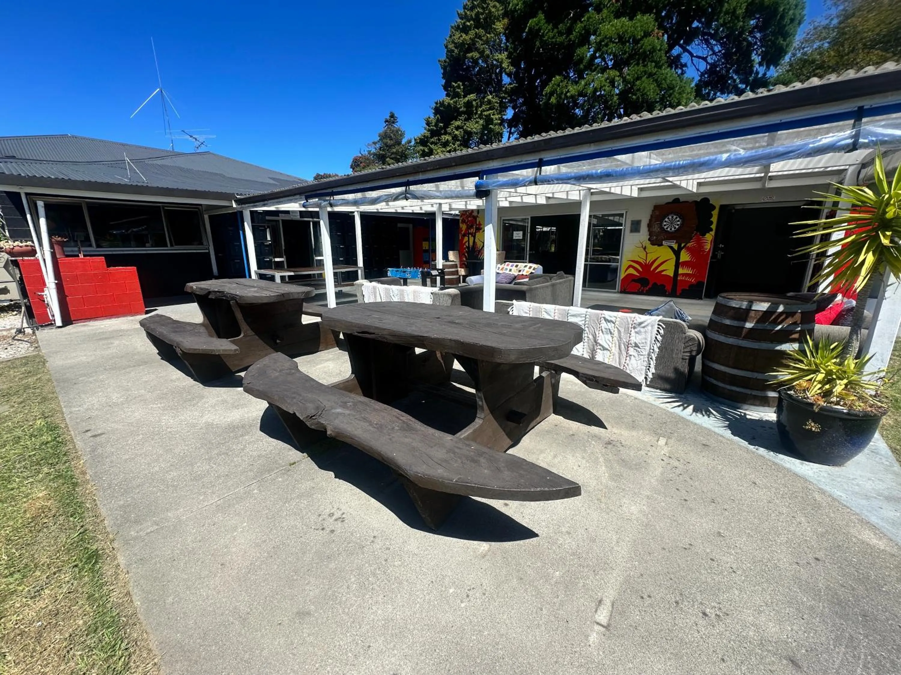 Happy Apple Backpackers