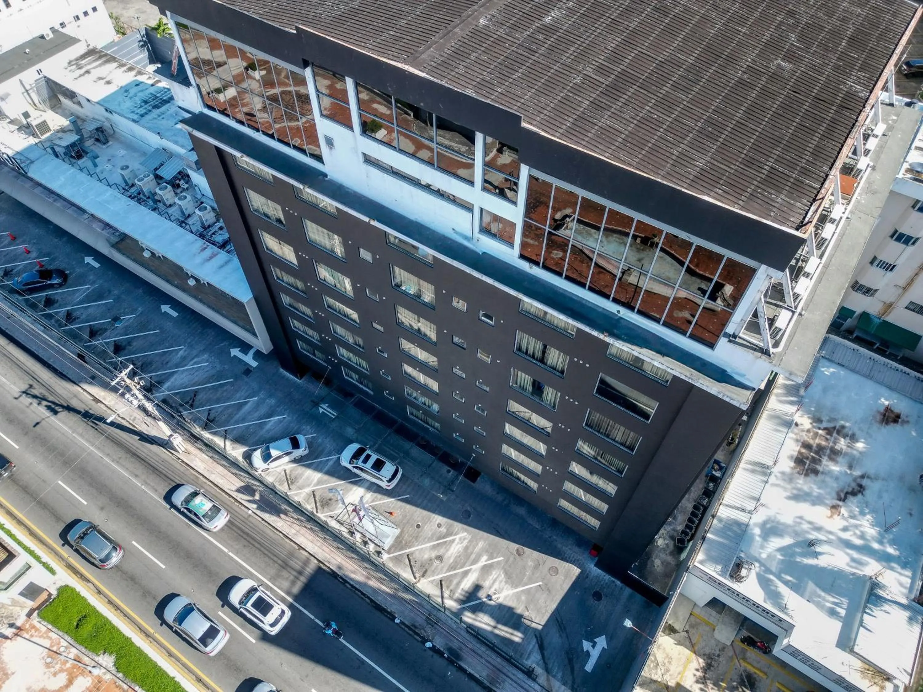 Property building in Weston Suites Hotel