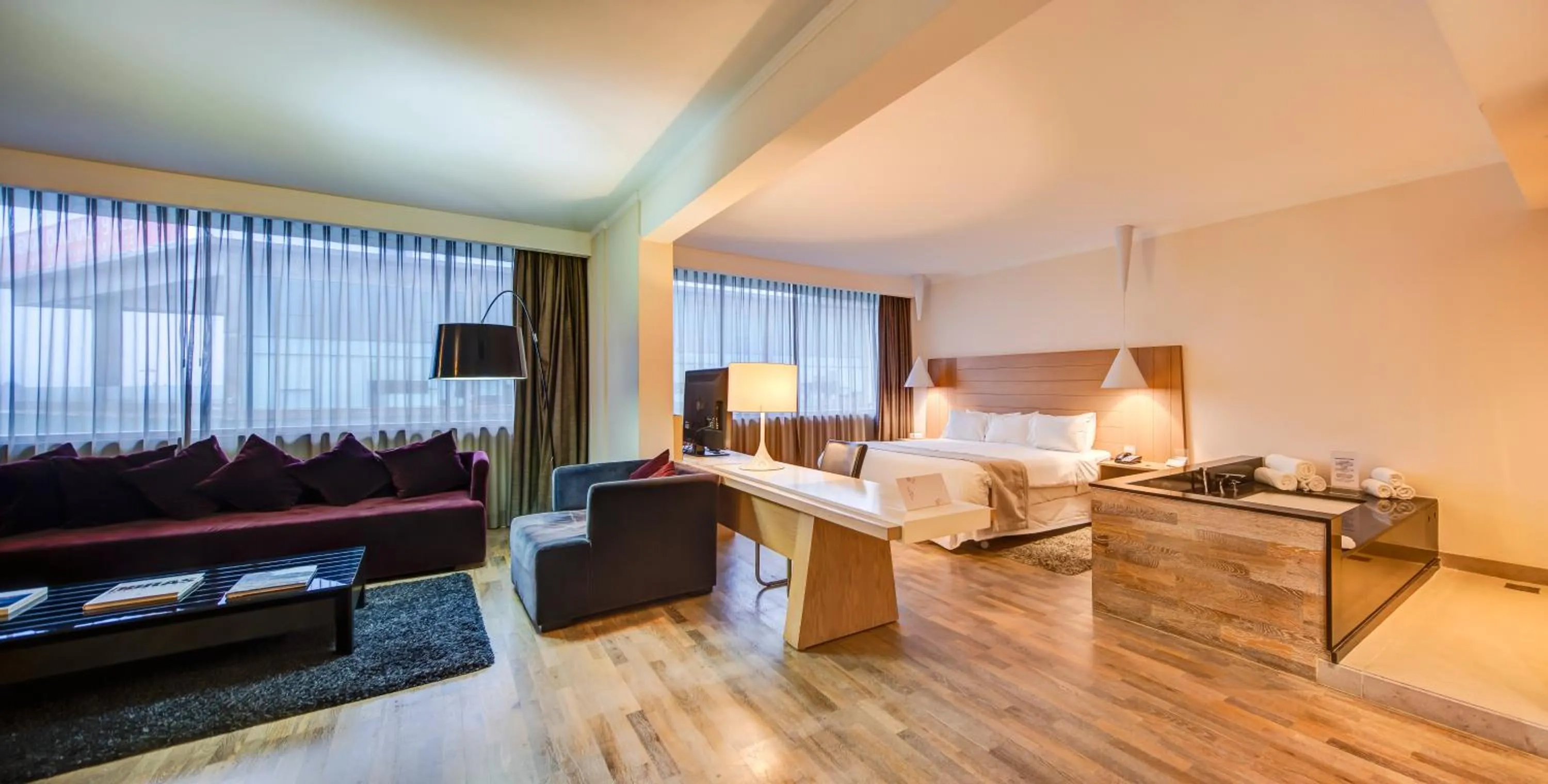 Photo of the whole room, Bed in Wyndham Concepcion Pettra