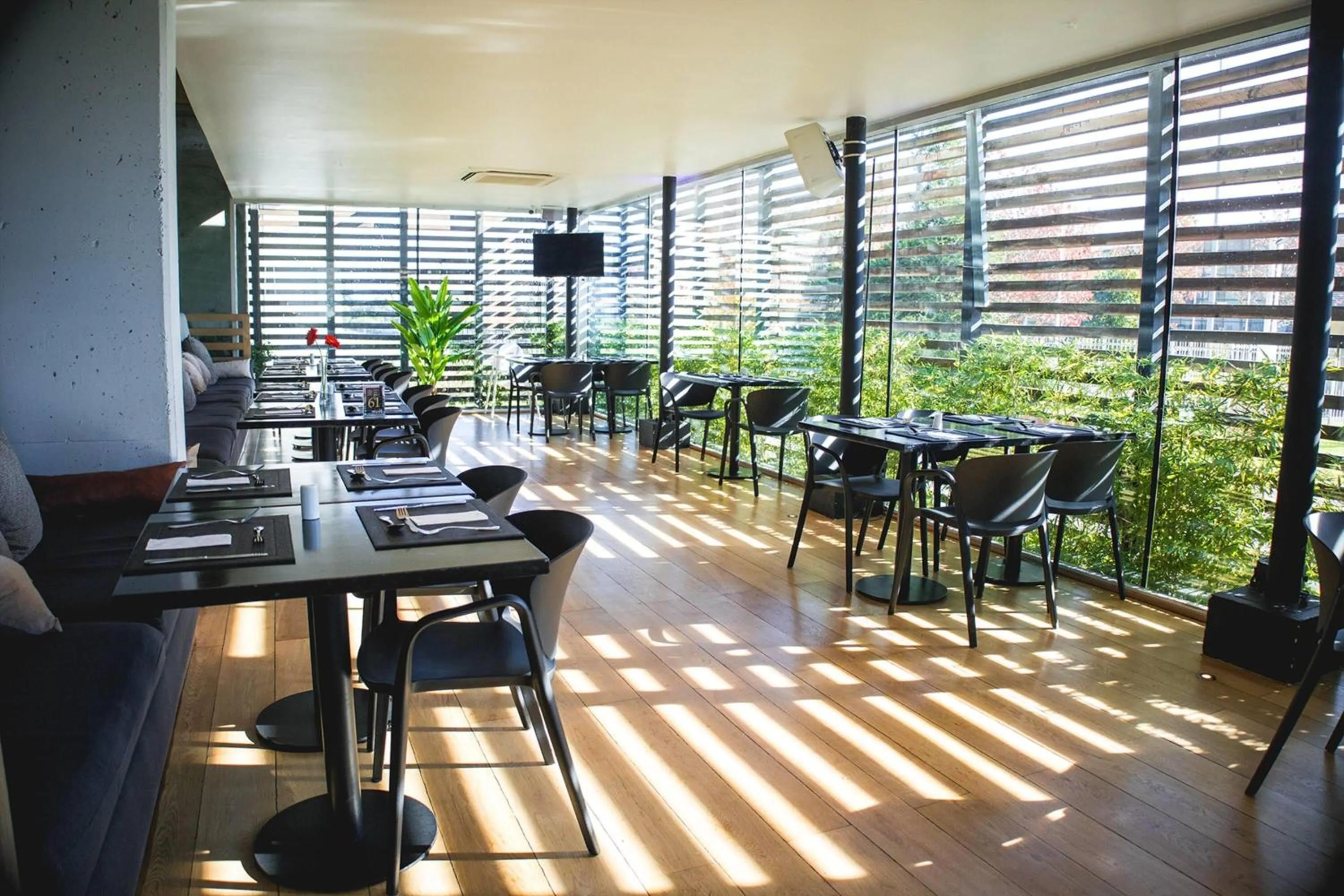 Restaurant/places to eat in Wyndham Concepcion Pettra