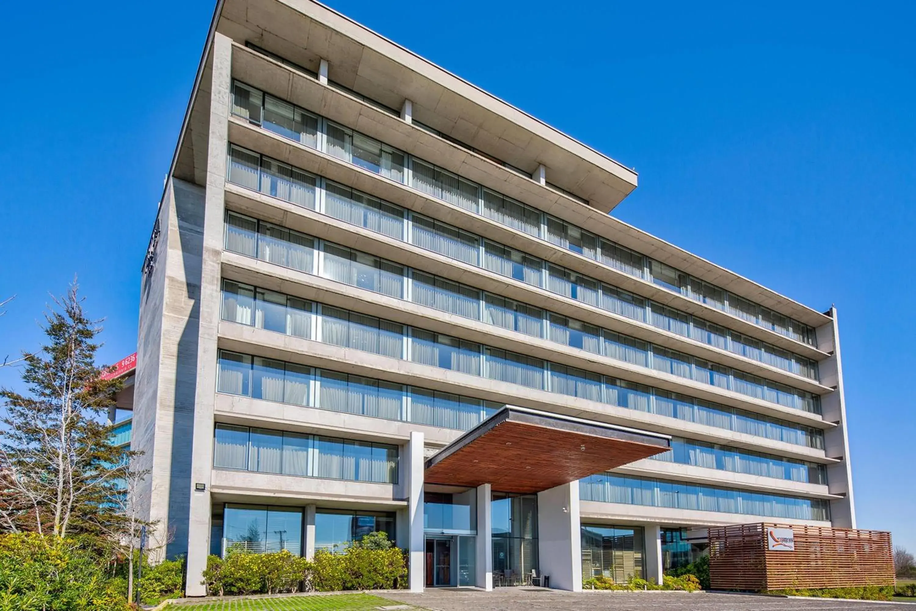 Property building in Wyndham Concepcion Pettra Property building in Wyndham Concepcion Pettra