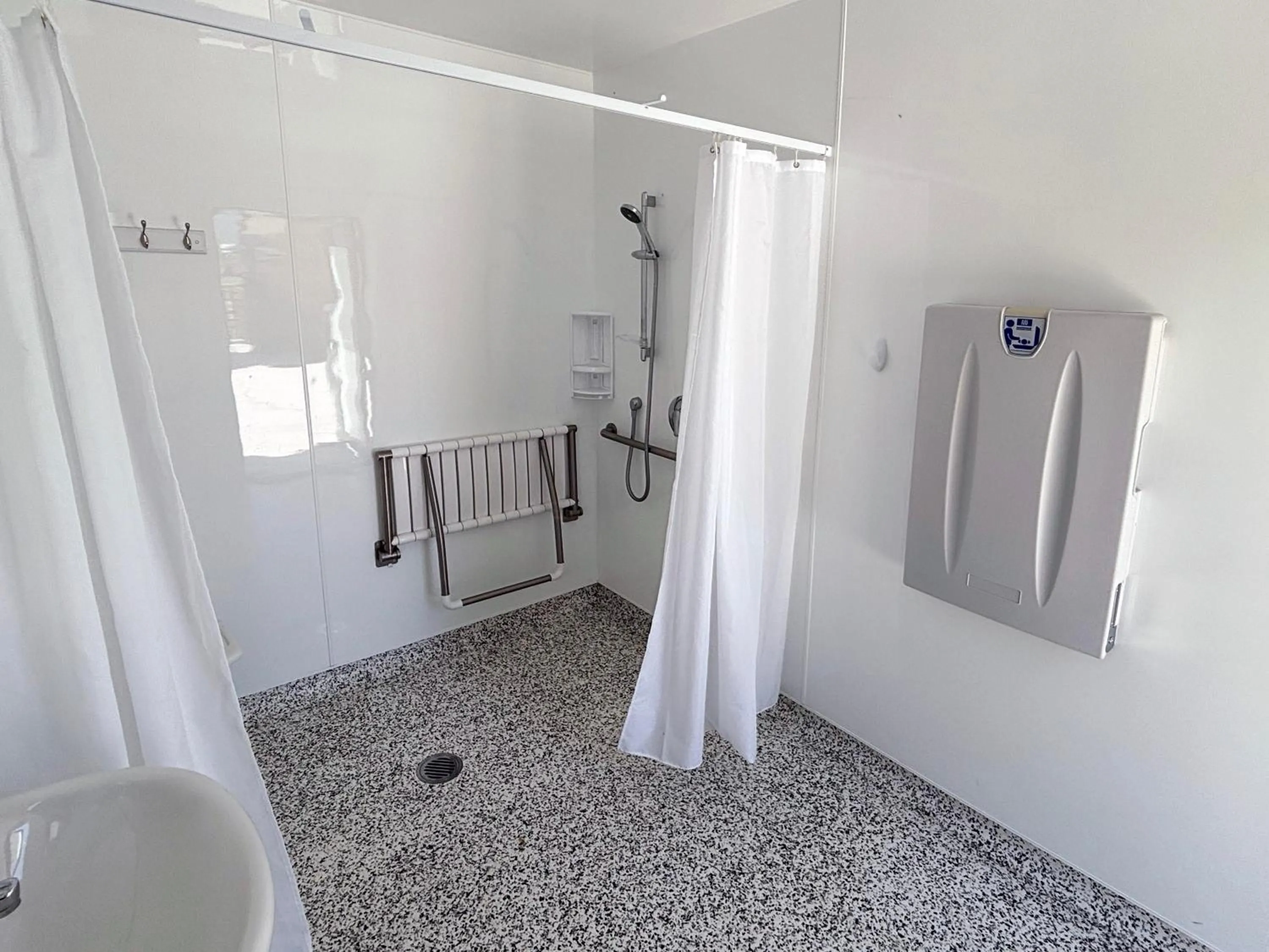 Bathroom in Kingston TOP 10 Holiday Park