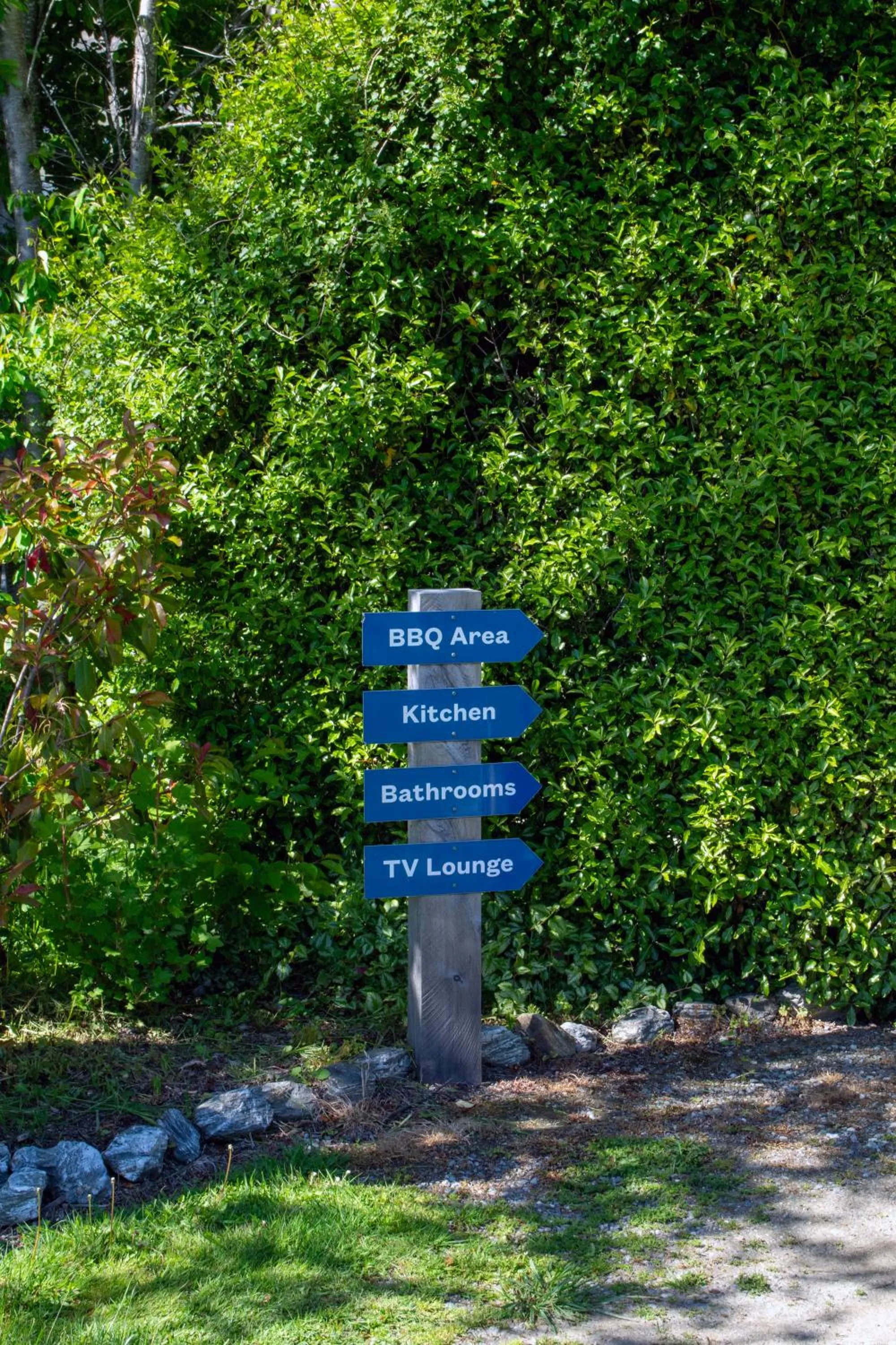 Day in Kingston TOP 10 Holiday Park