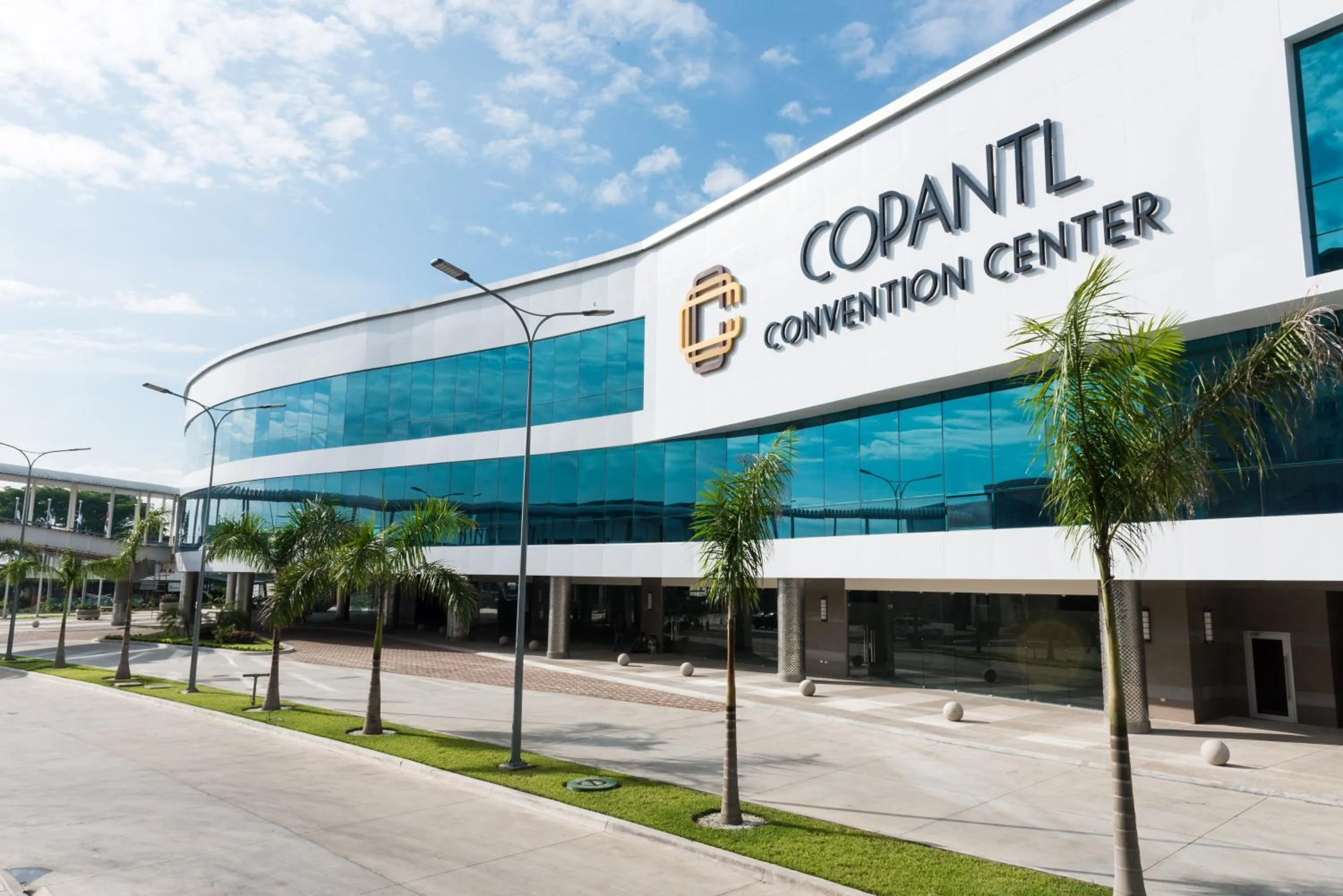 Property building in Copantl Hotel & Convention Center