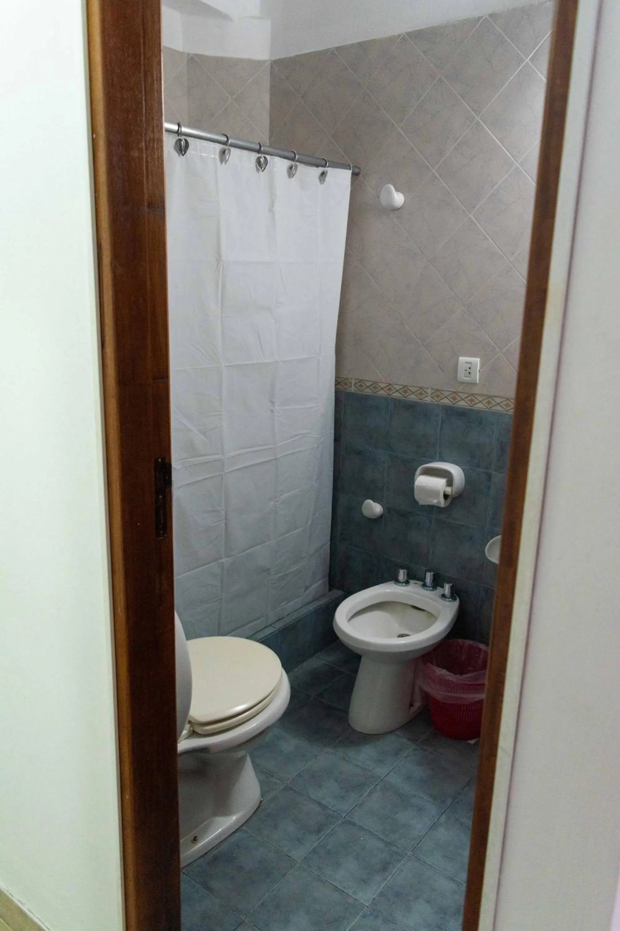 Shower in Hotel Nuevo Horizonte