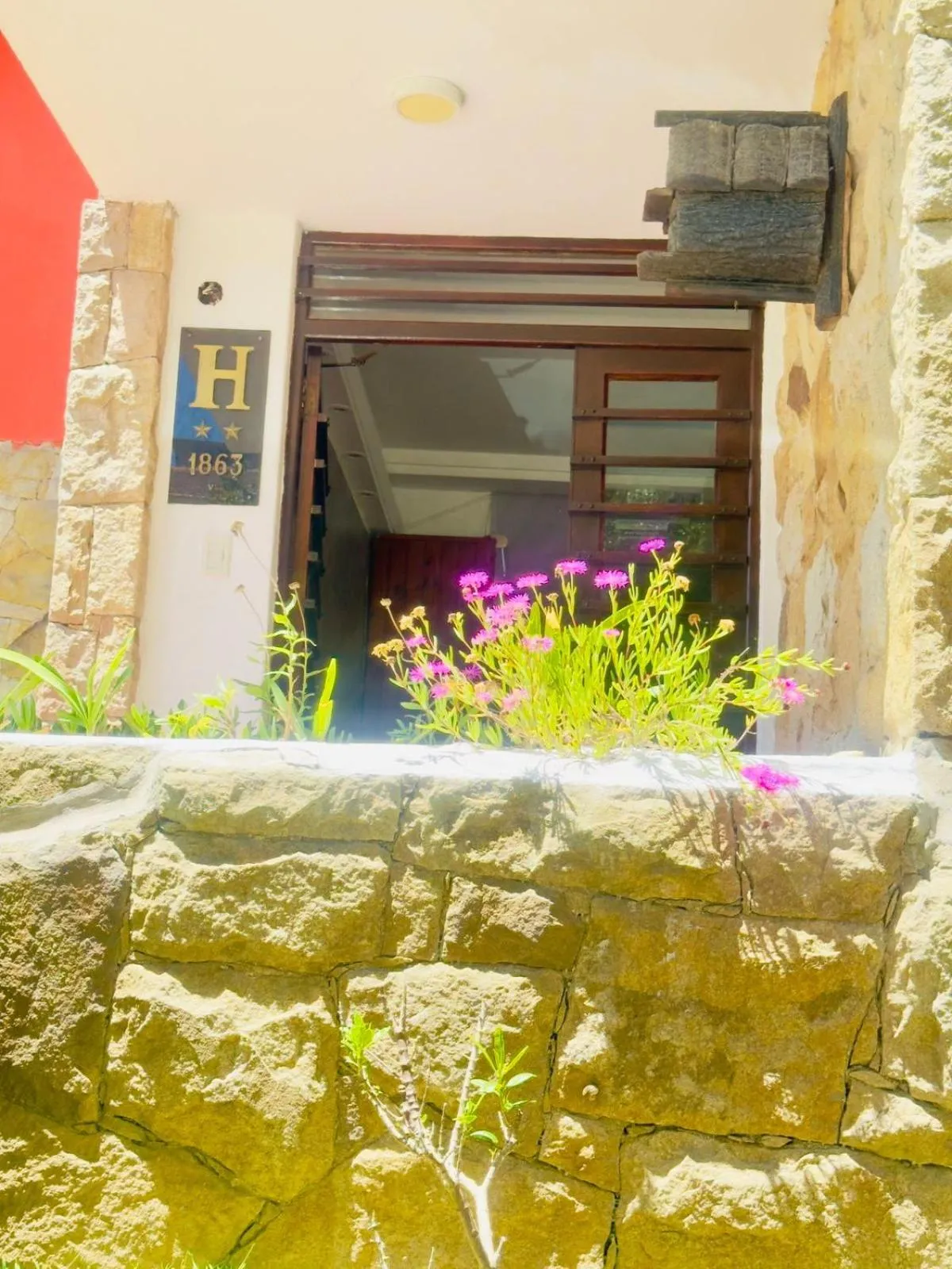 Facade/entrance in Hotel Nuevo Horizonte