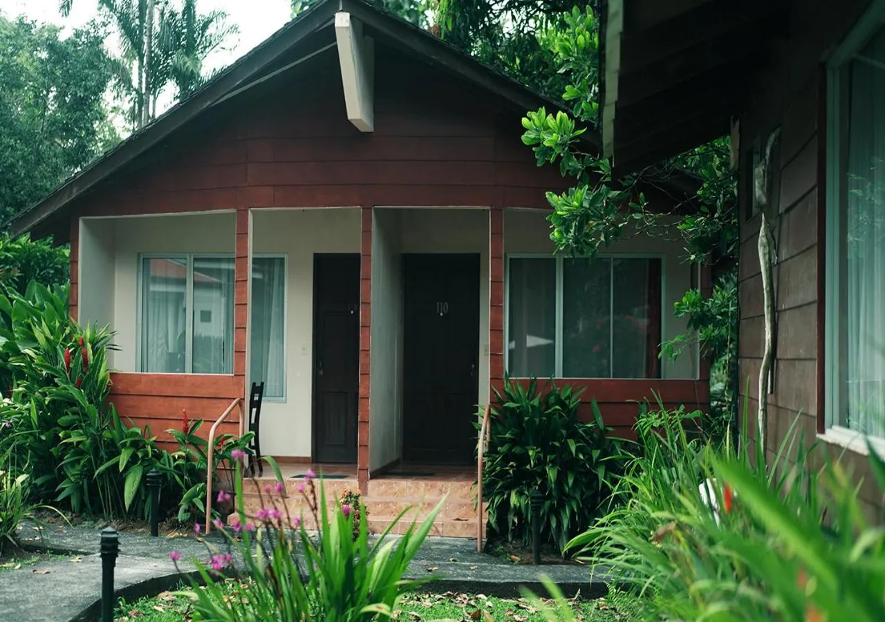 Property building in Hotel Eco Arenal