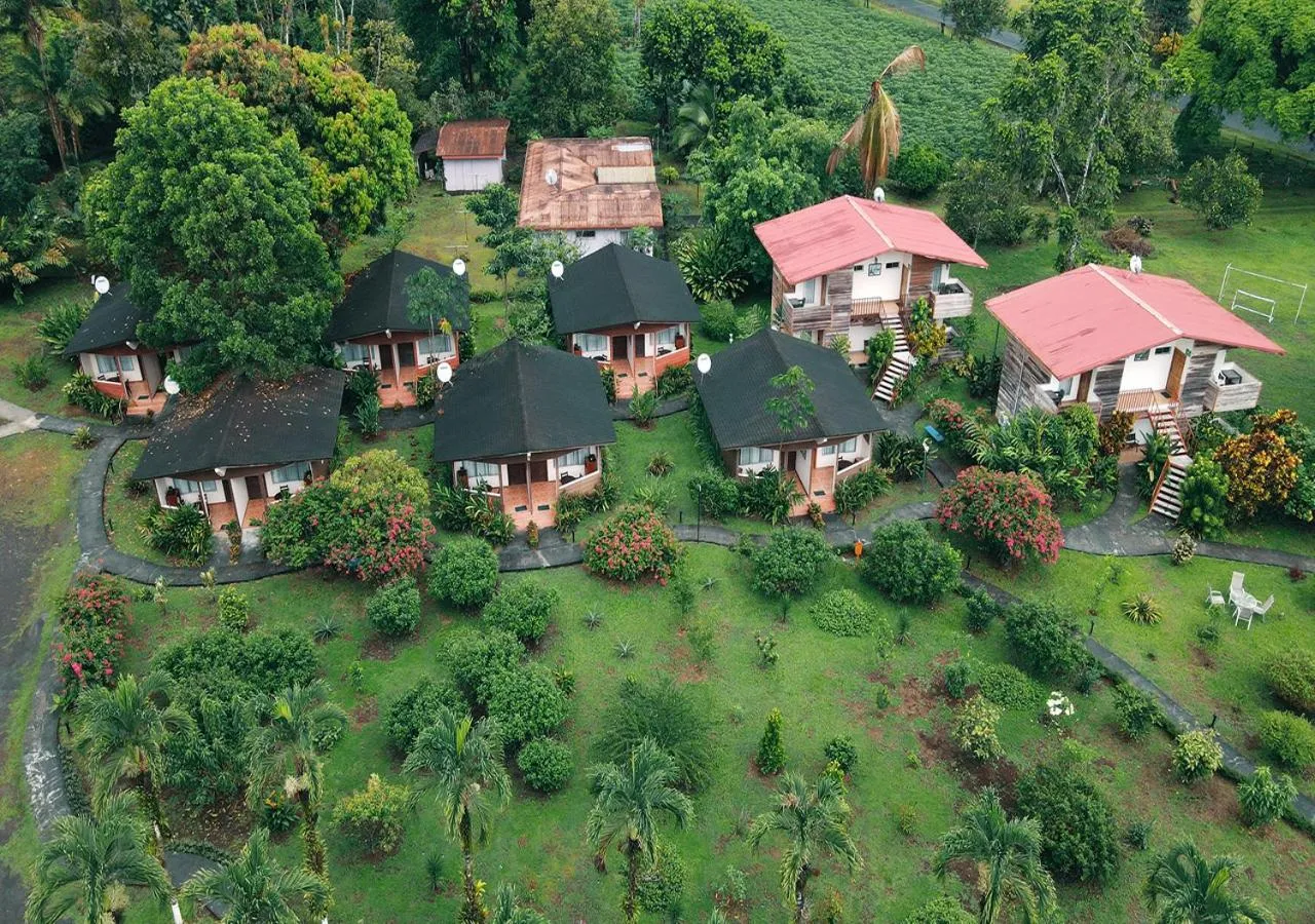 Property building in Hotel Eco Arenal