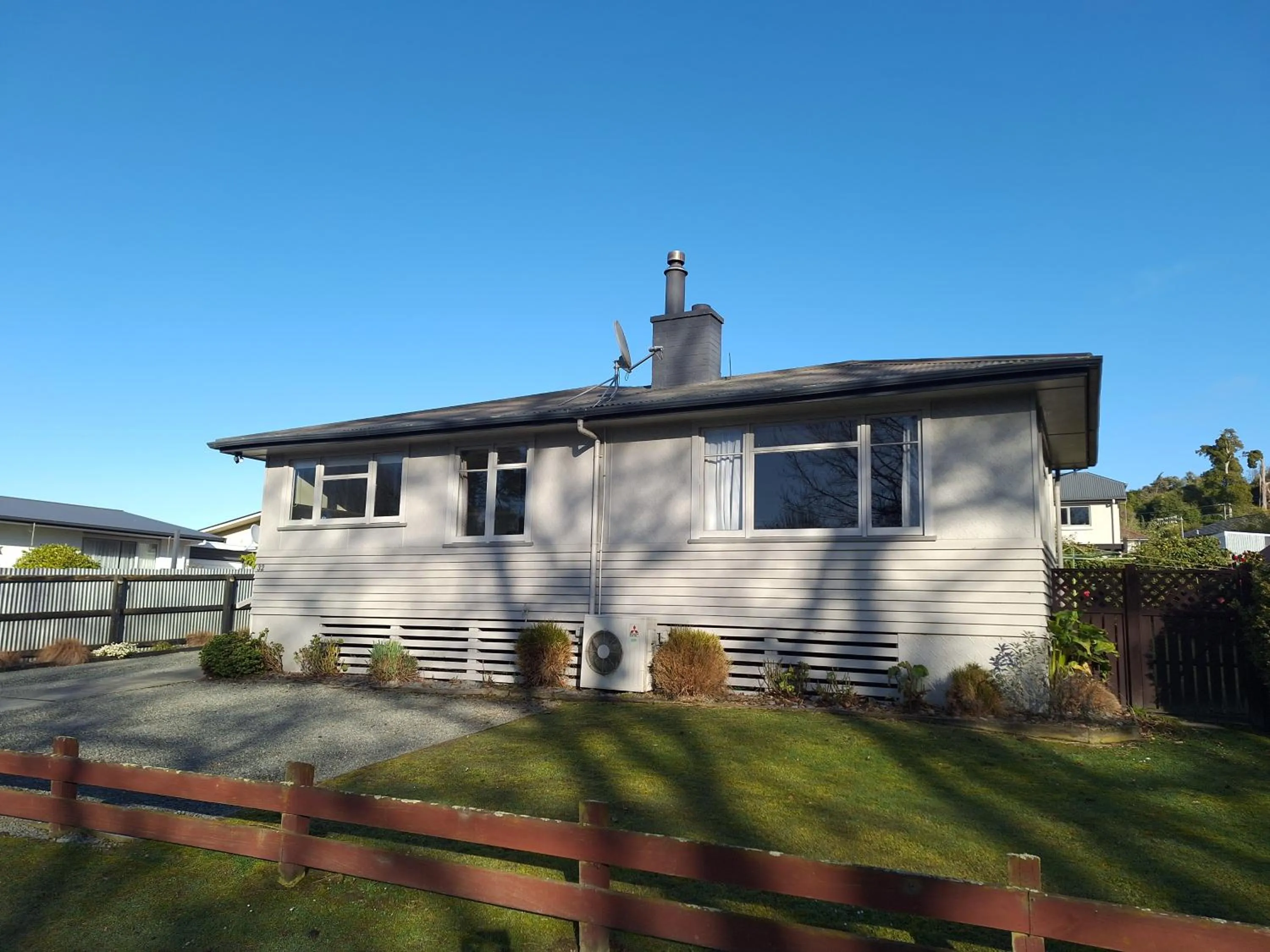 Property building in ASURE Scenic Route Motor Lodge