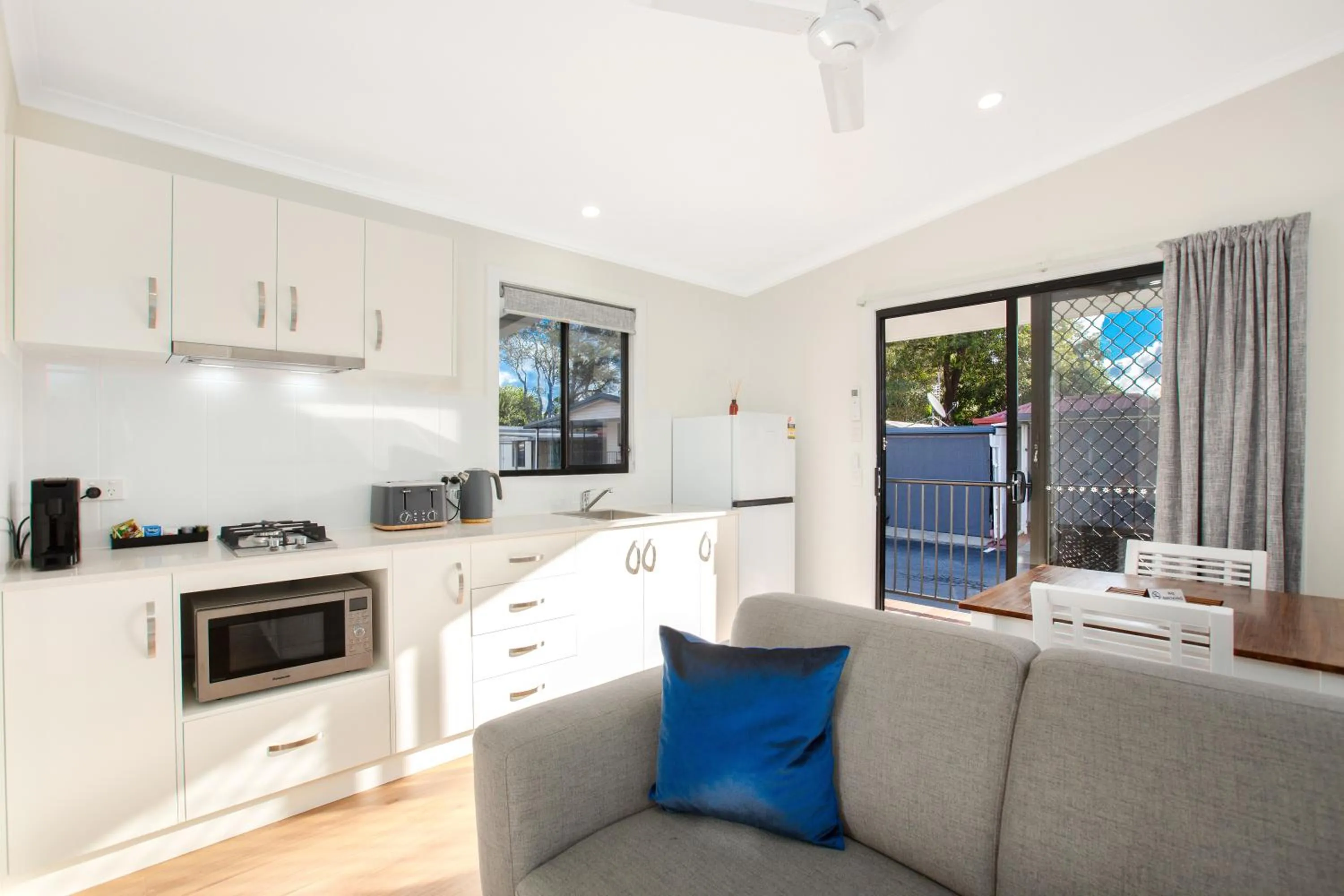 Kitchen or kitchenette in Pyramid Holiday Park