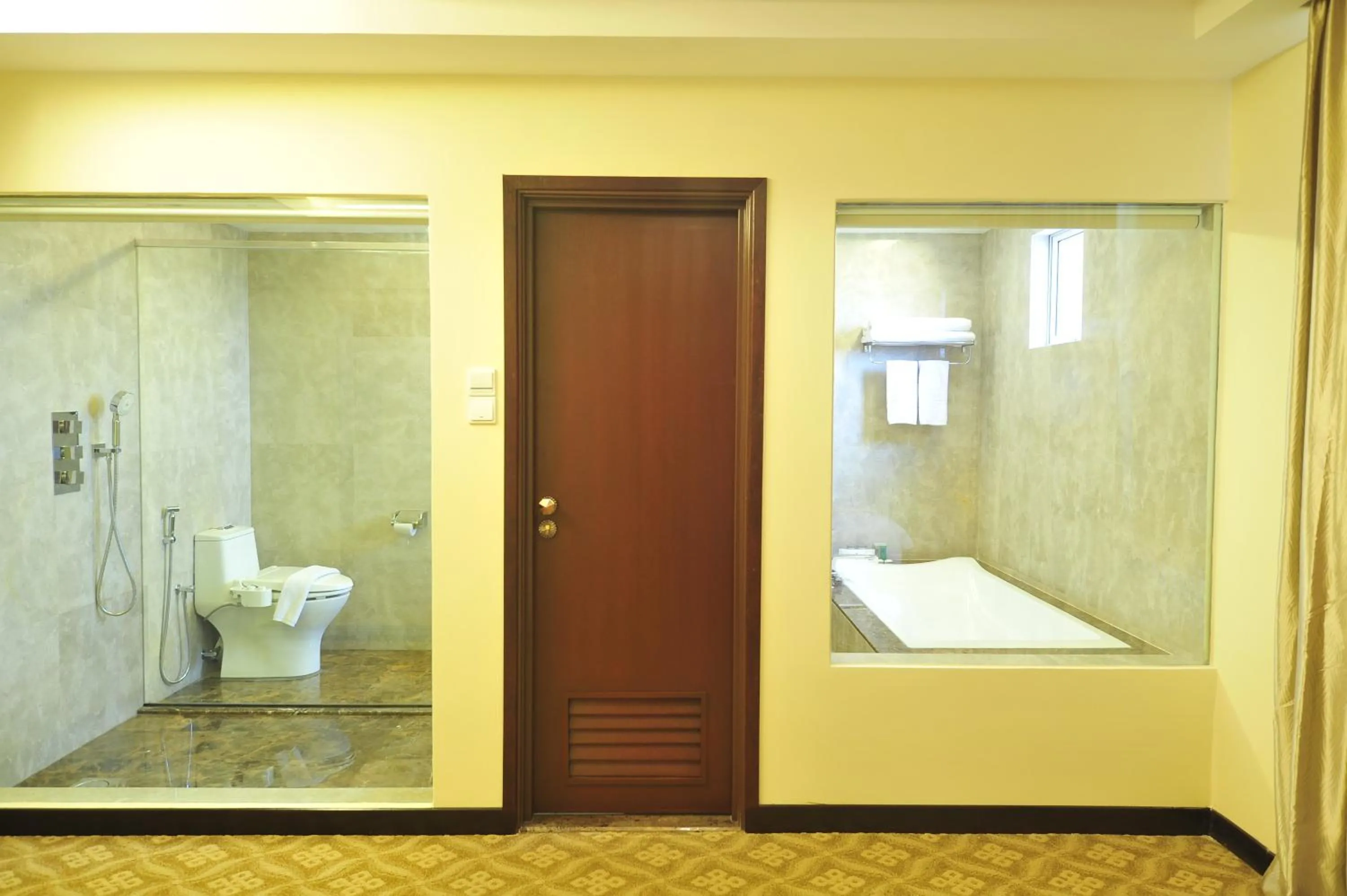 Bathroom in Hallmark Crown Hotel