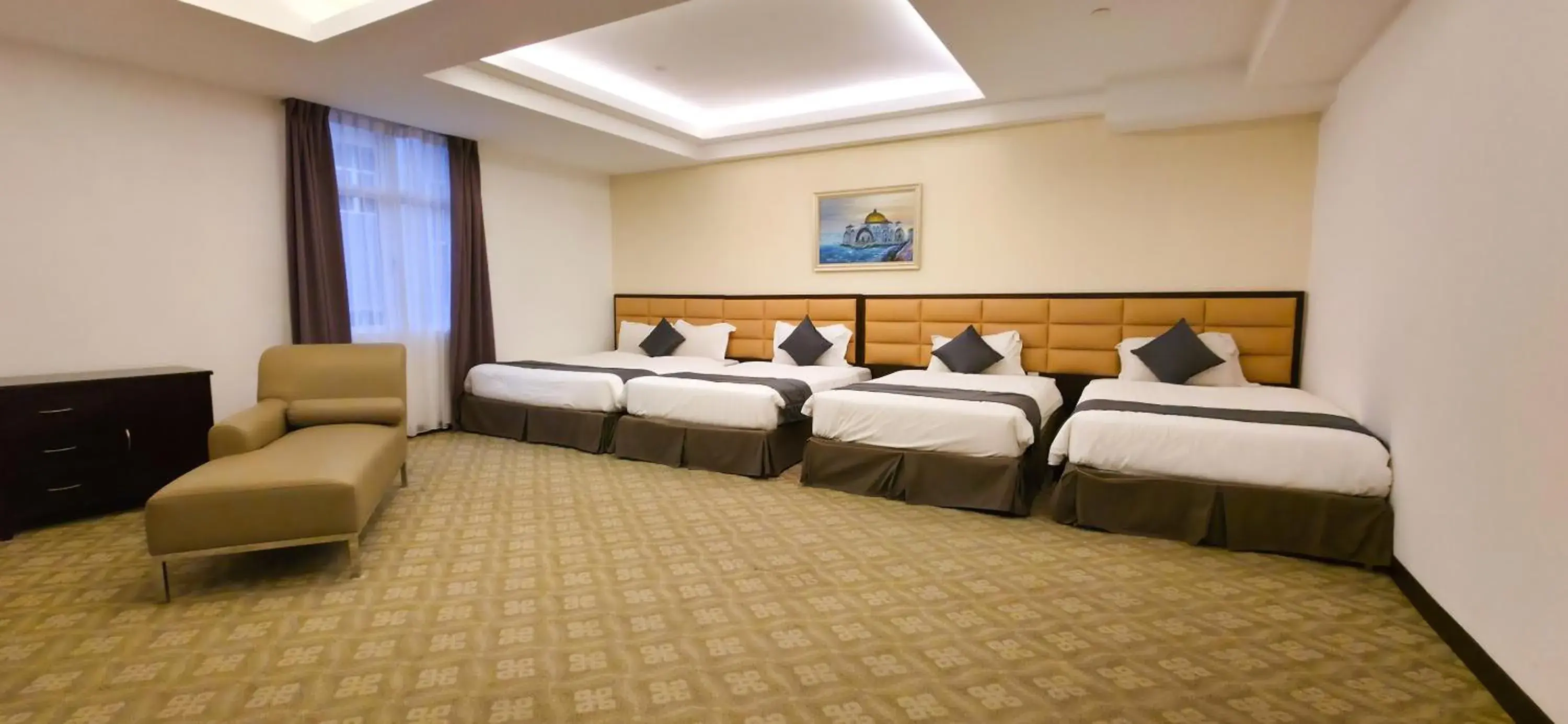 Bedroom, Bed in Hallmark Crown Hotel Bedroom, Bed in Hallmark Crown Hotel