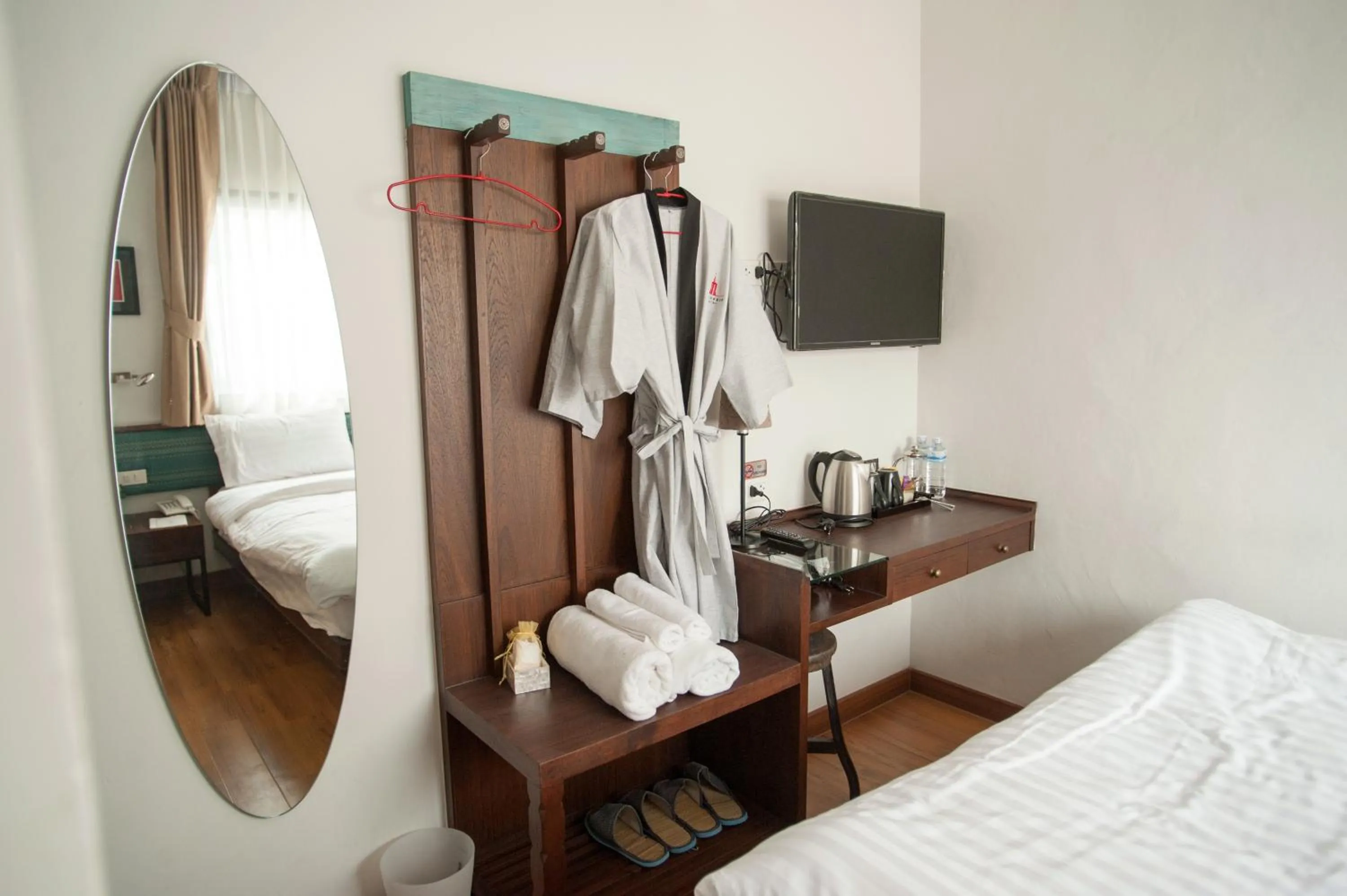 Decorative detail, Bed in Chetuphon Gate