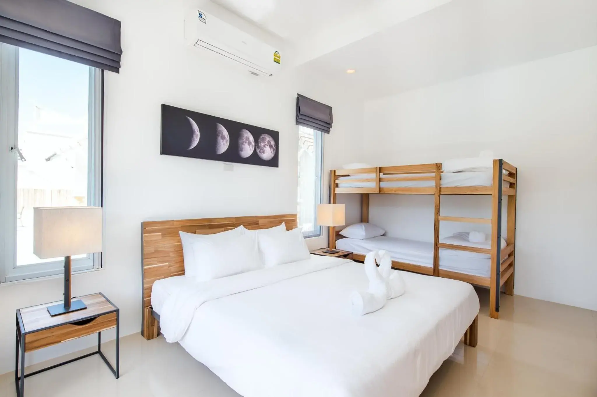 Bedroom, Bed in Oriental Beach Pearl Resort Bedroom, Bed in Oriental Beach Pearl Resort