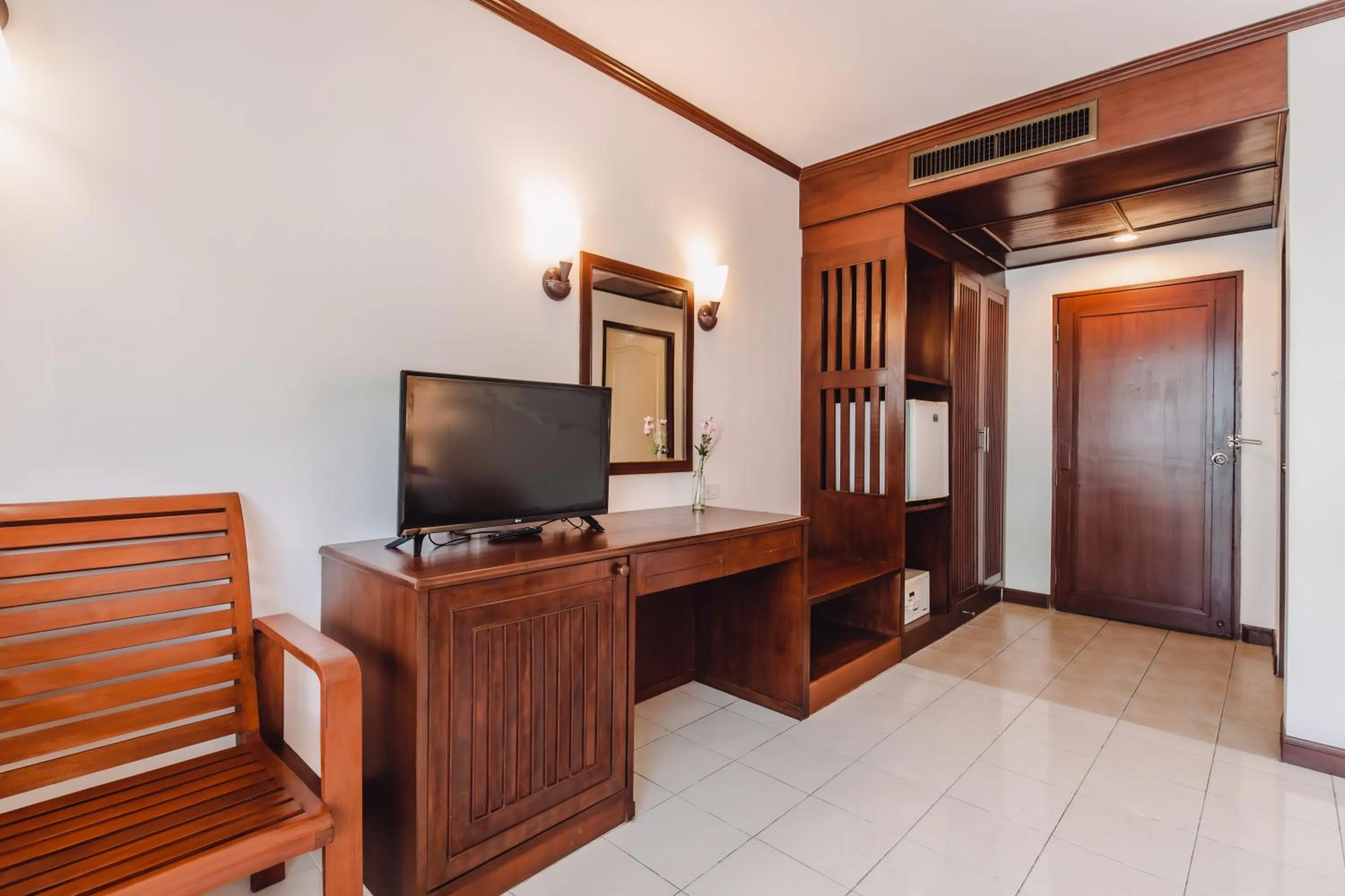 TV and multimedia in Bauman Ville Hotel