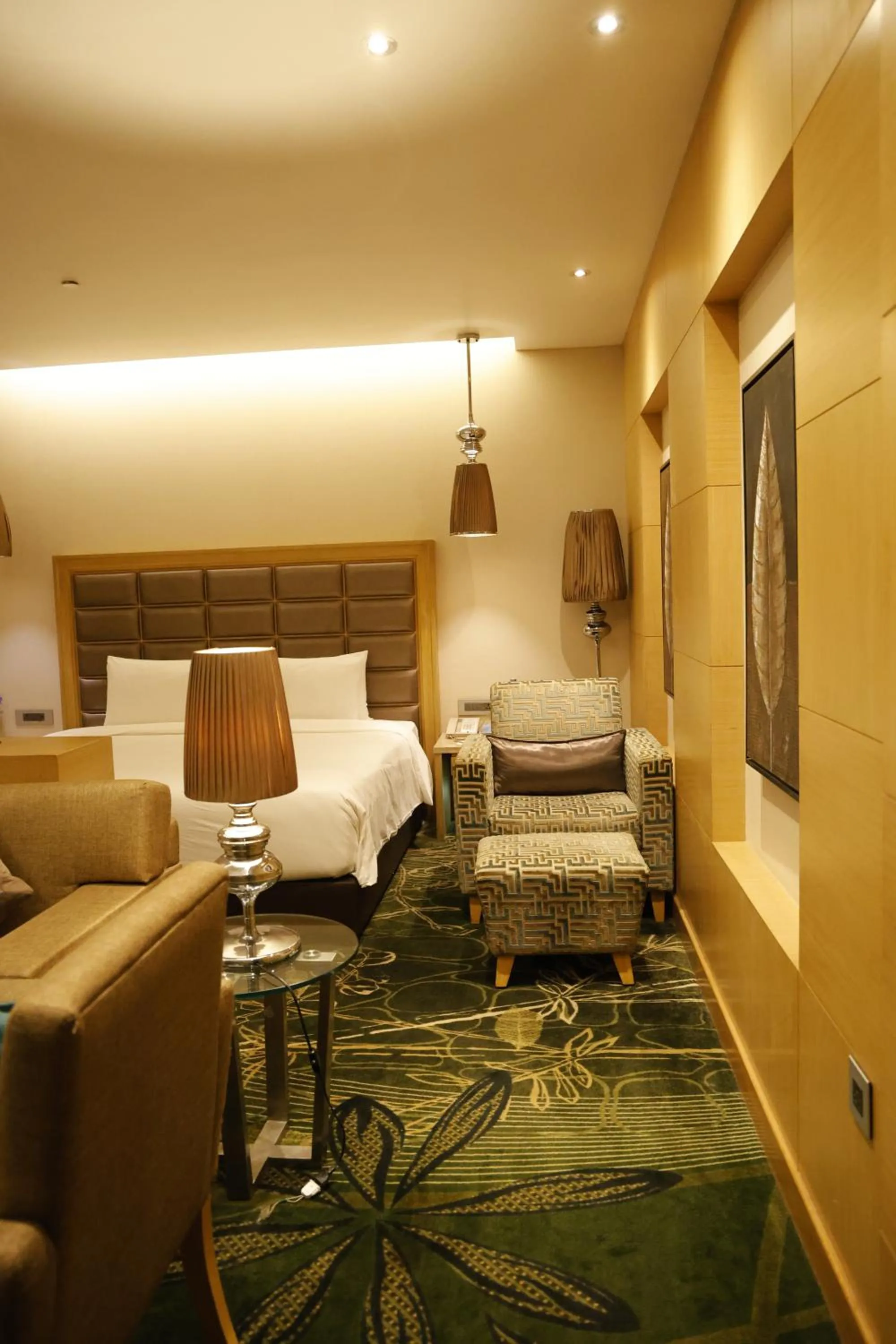 Bed in Radisson Resort & Spa Kandla