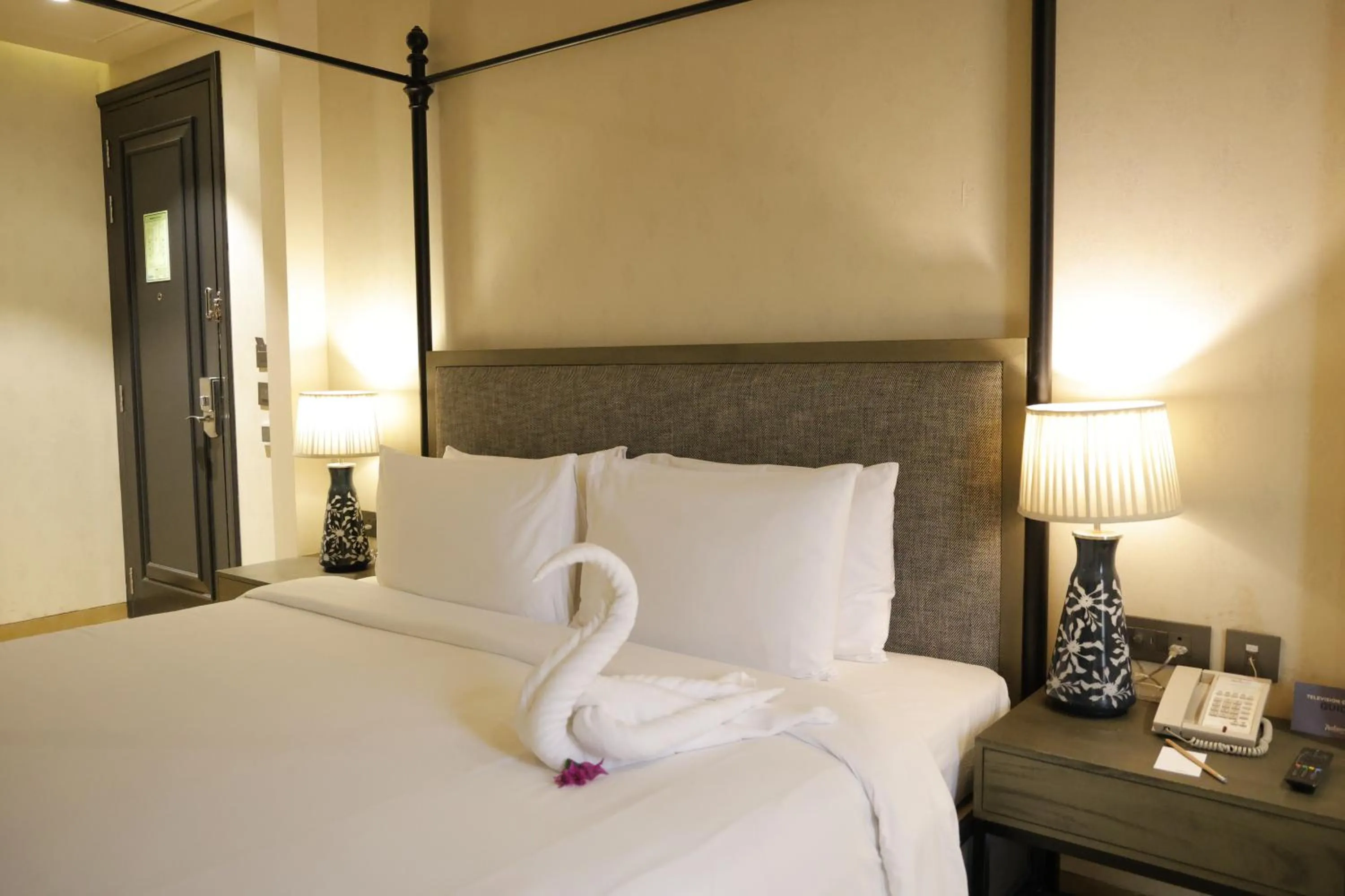 Bed in Radisson Resort & Spa Kandla