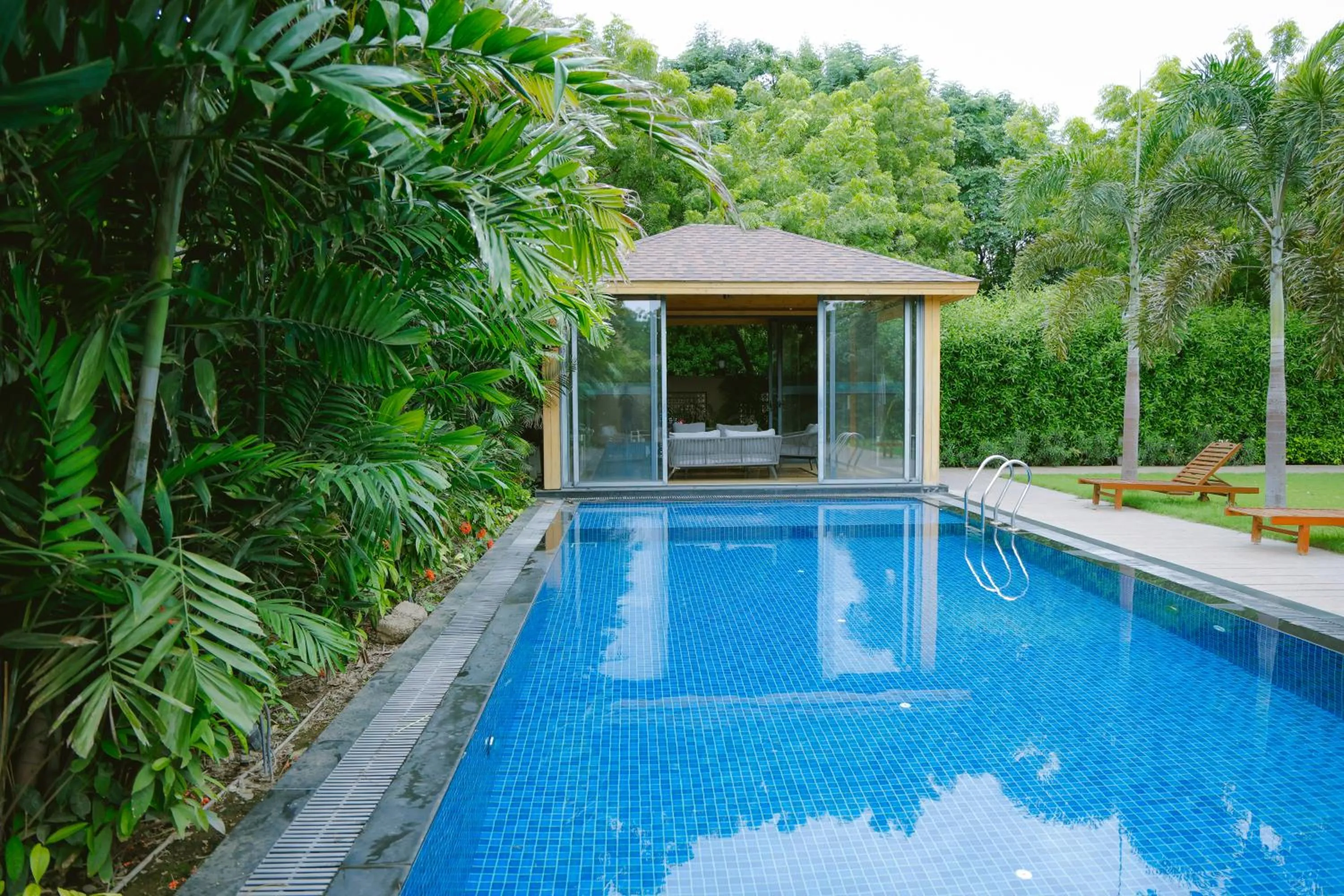 Day in Radisson Resort & Spa Kandla