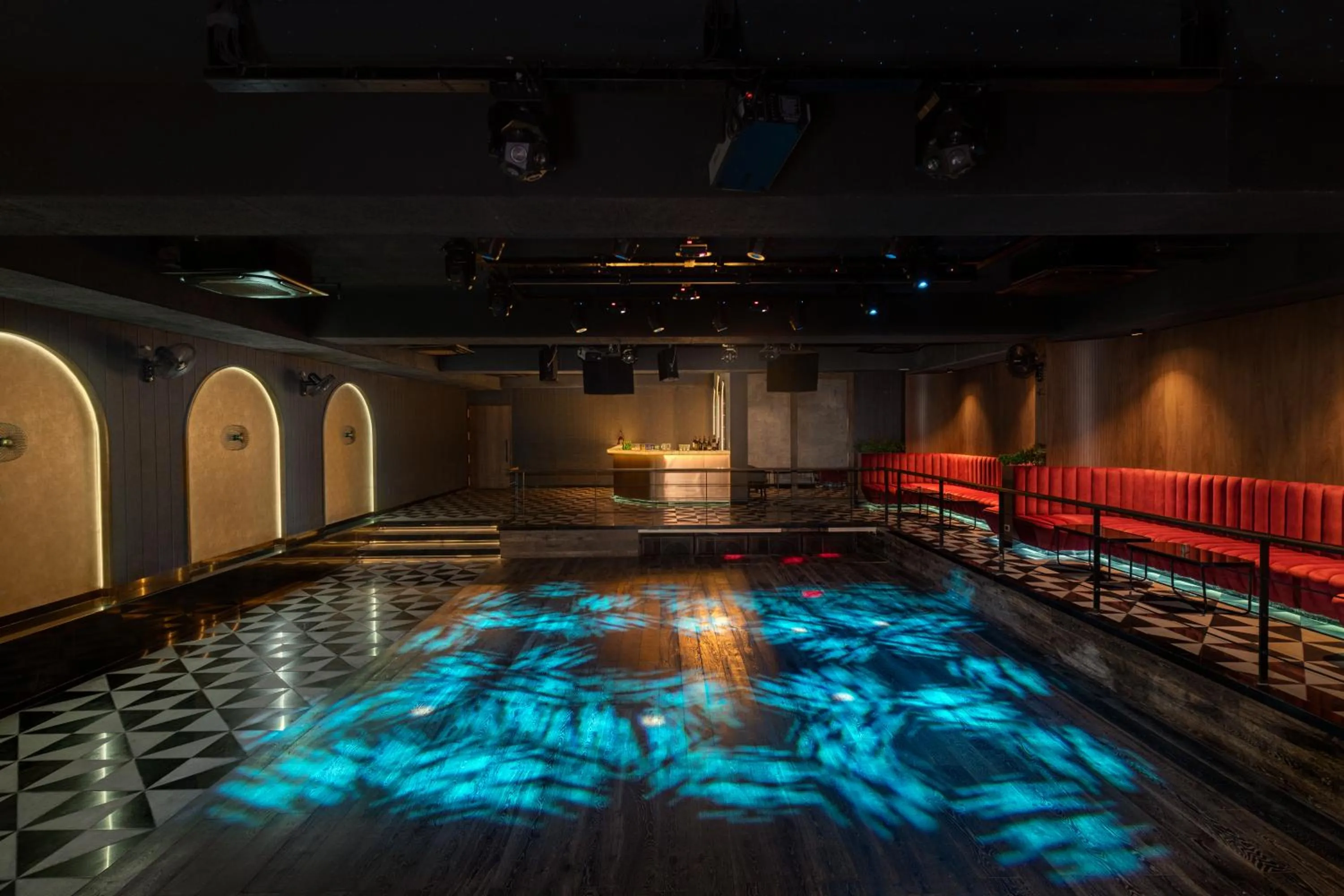 Lounge or bar in Radisson Resort & Spa Kandla