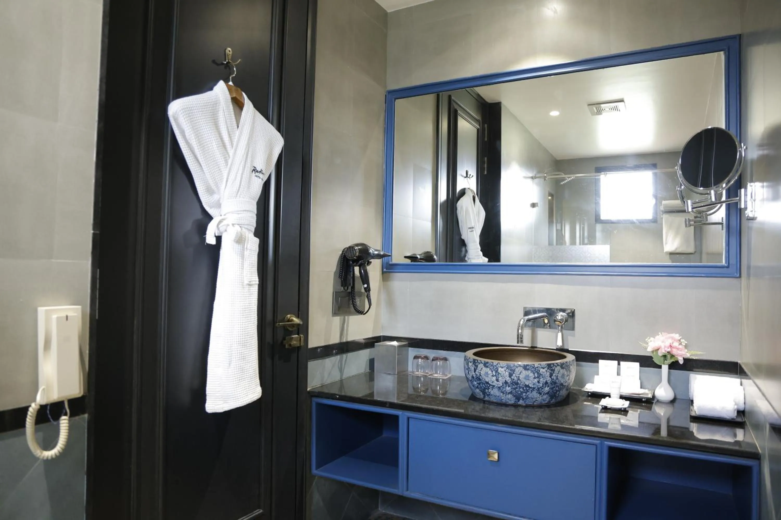 Toilet in Radisson Resort & Spa Kandla