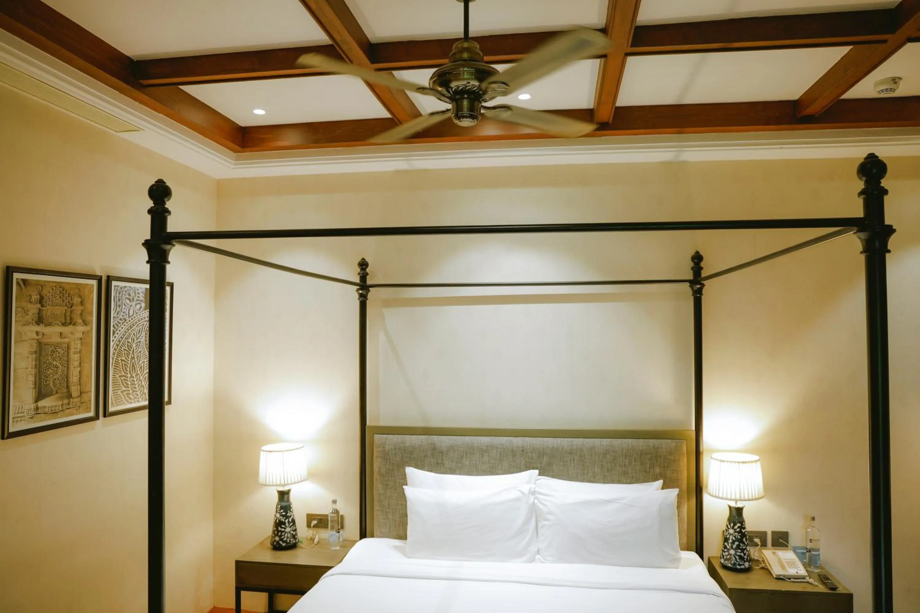 Bed in Radisson Resort & Spa Kandla