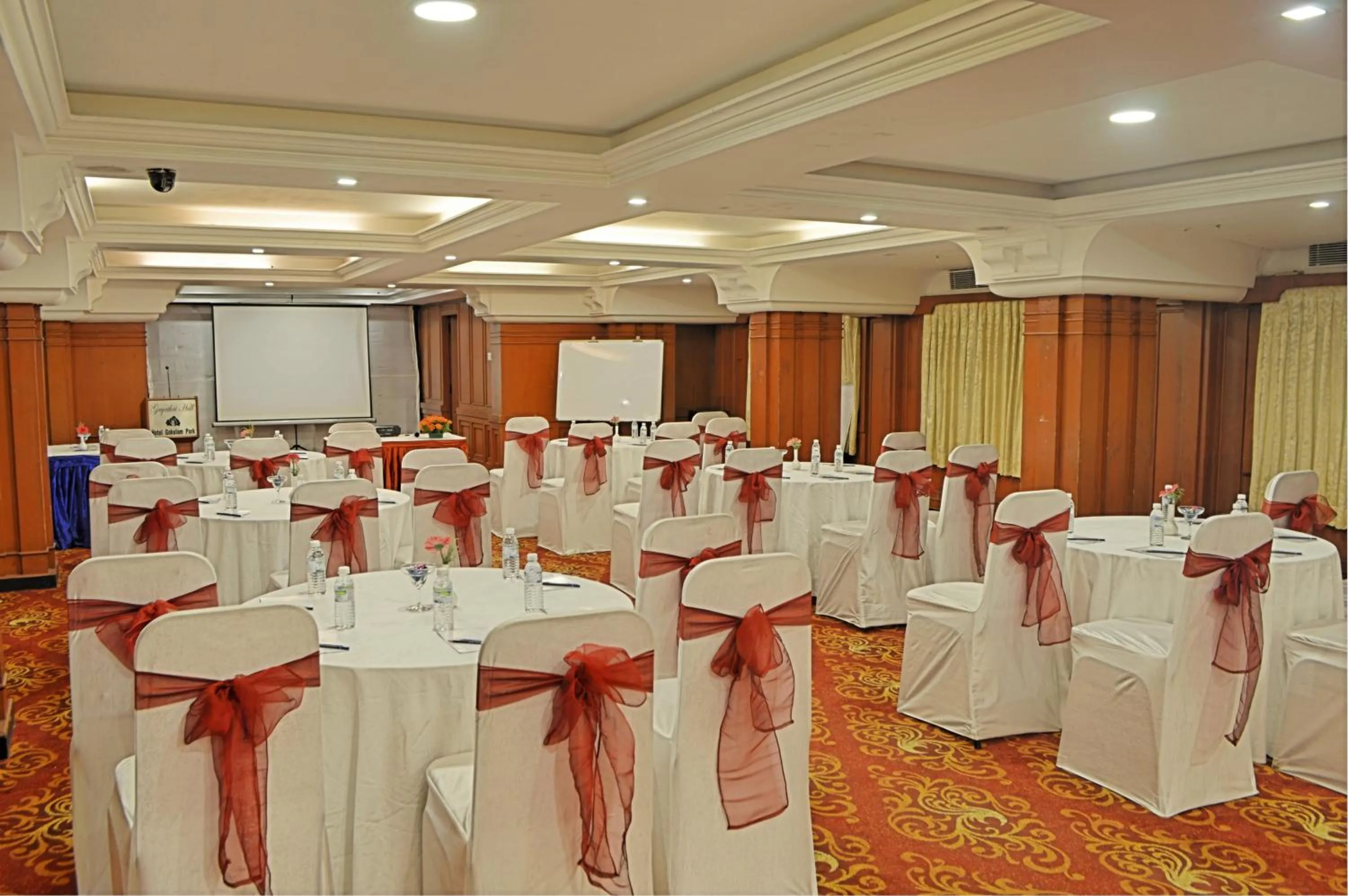 Banquet/Function facilities in Hotel Gokulam Park