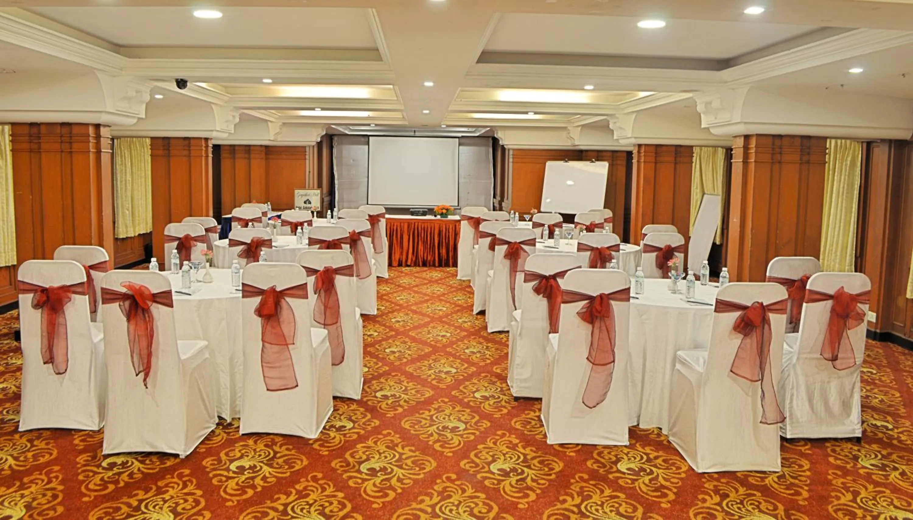 Banquet/Function facilities in Hotel Gokulam Park