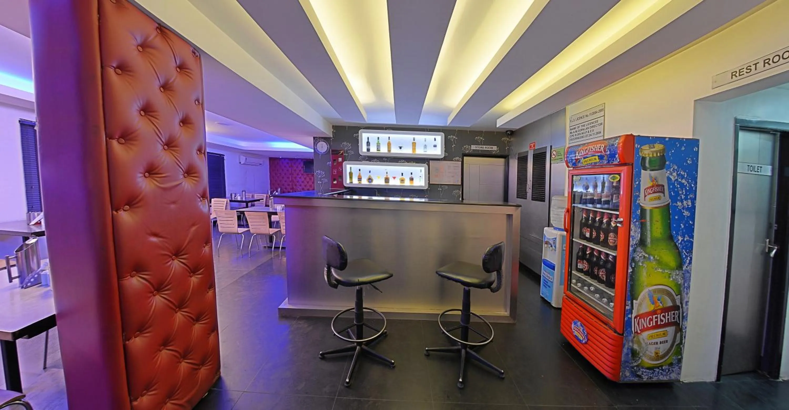 Lounge or bar in Hotel Gokulam Park
