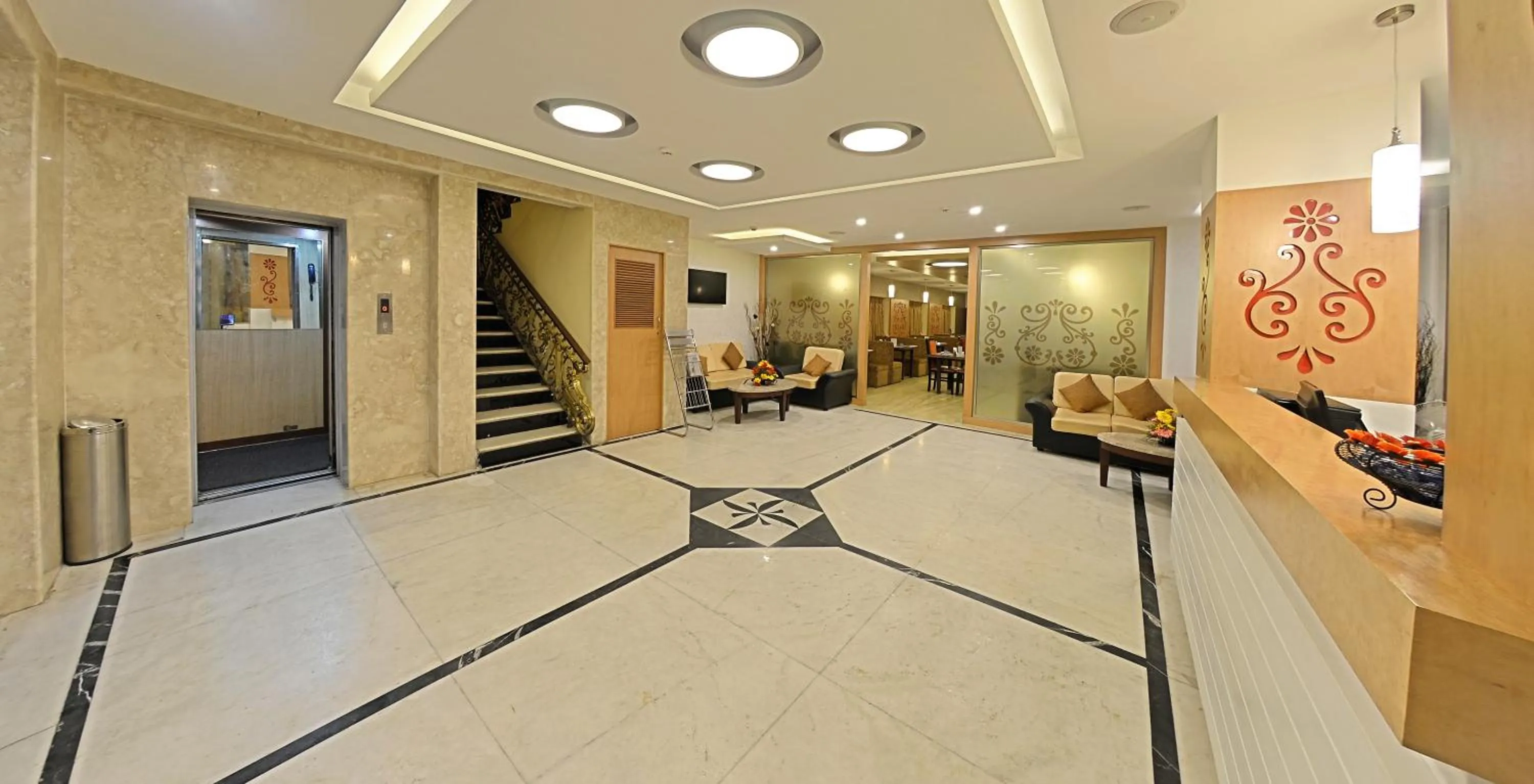 Lobby or reception in Hotel Gokulam Park