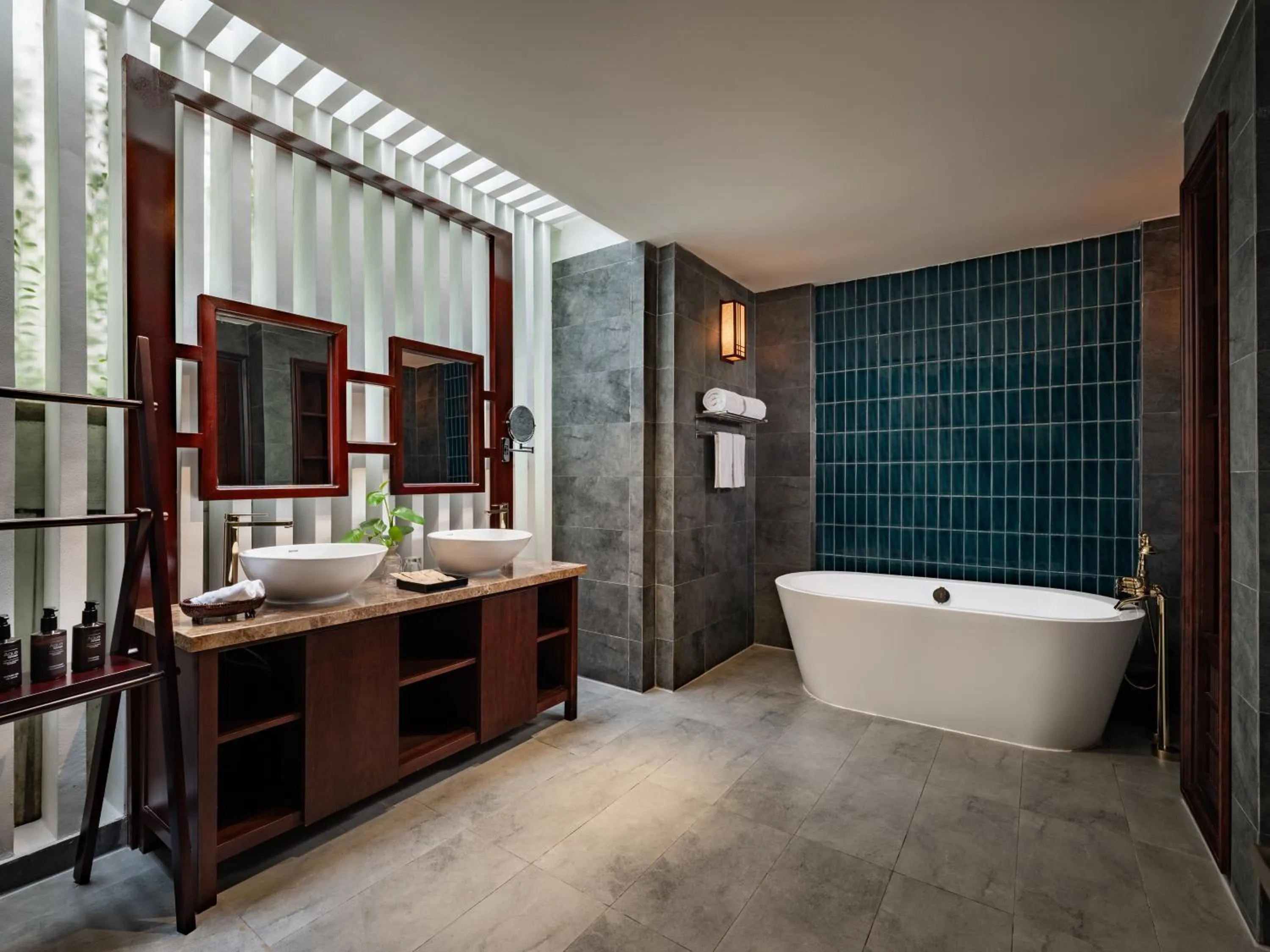 Shower in Bel Marina Hoi An Resort