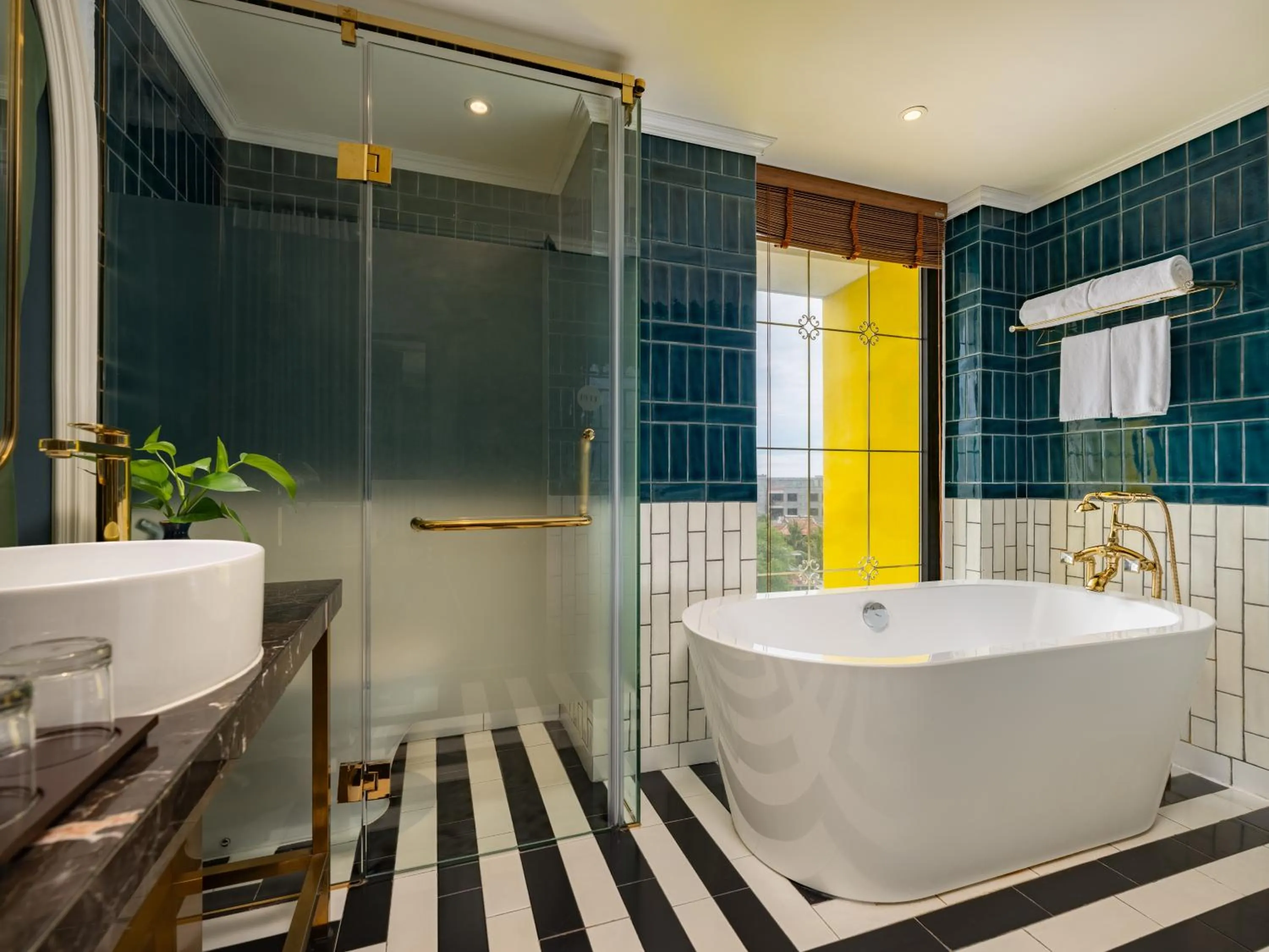 Shower in Bel Marina Hoi An Resort