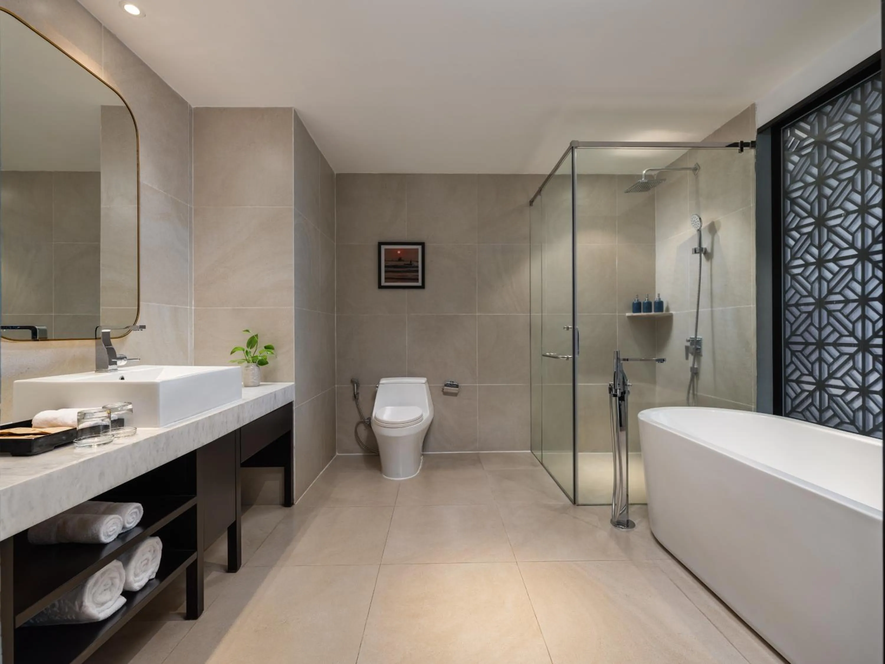 Shower in Bel Marina Hoi An Resort