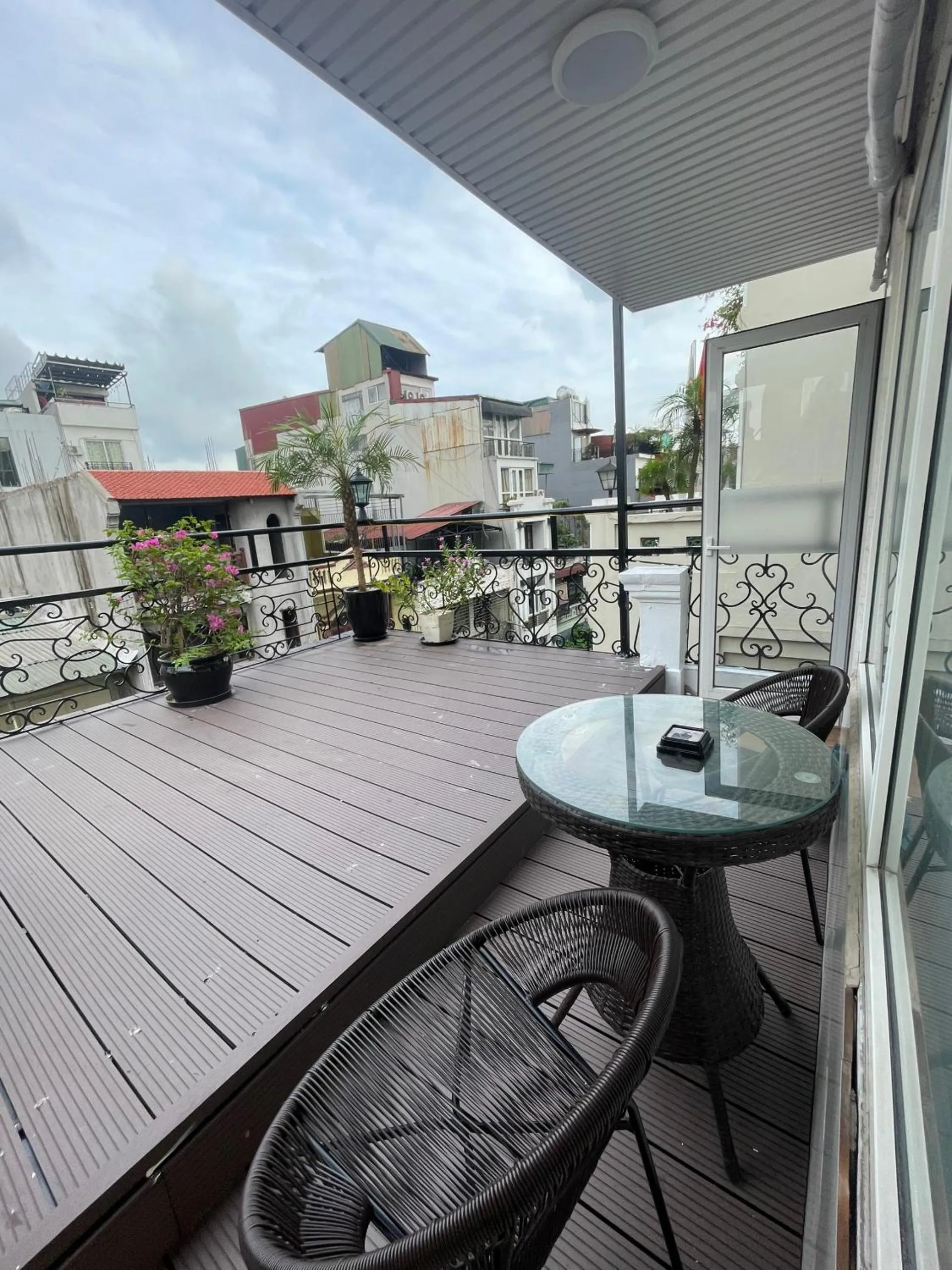 Balcony/Terrace in Hanoi Diamond King Hotel & Travel
