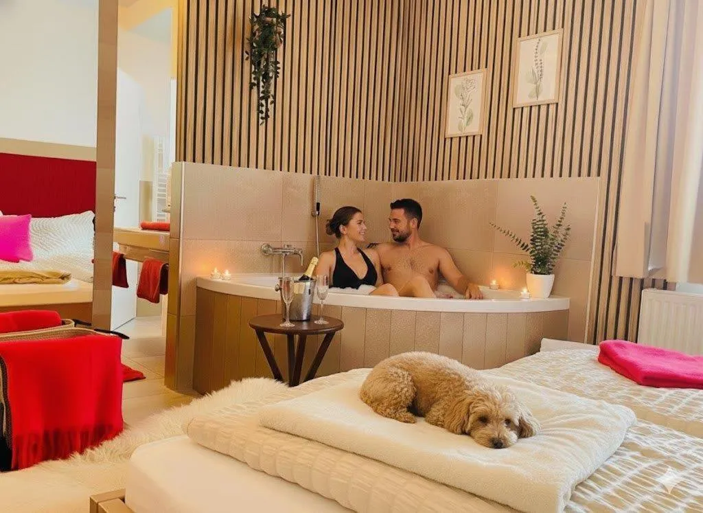 Bath, Bed in Aparthotel Bergtraum