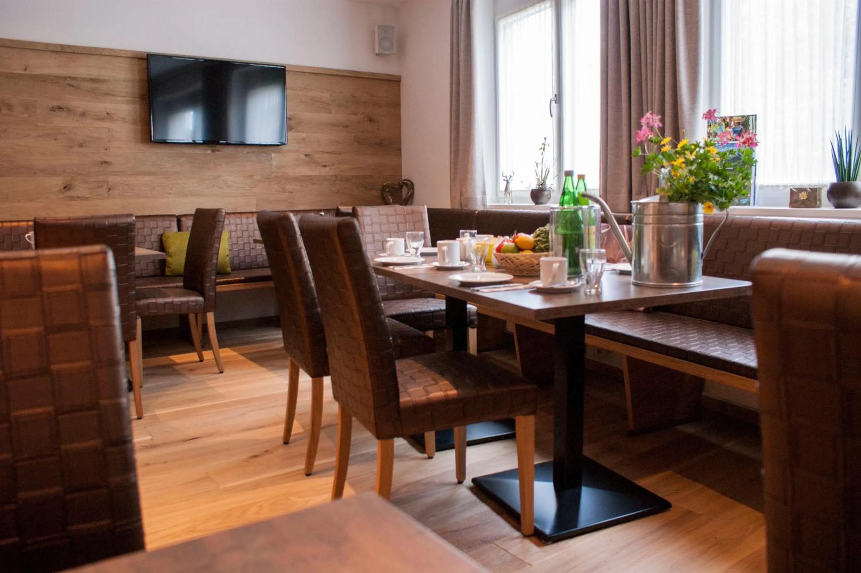 Dining area in Aparthotel Bergtraum