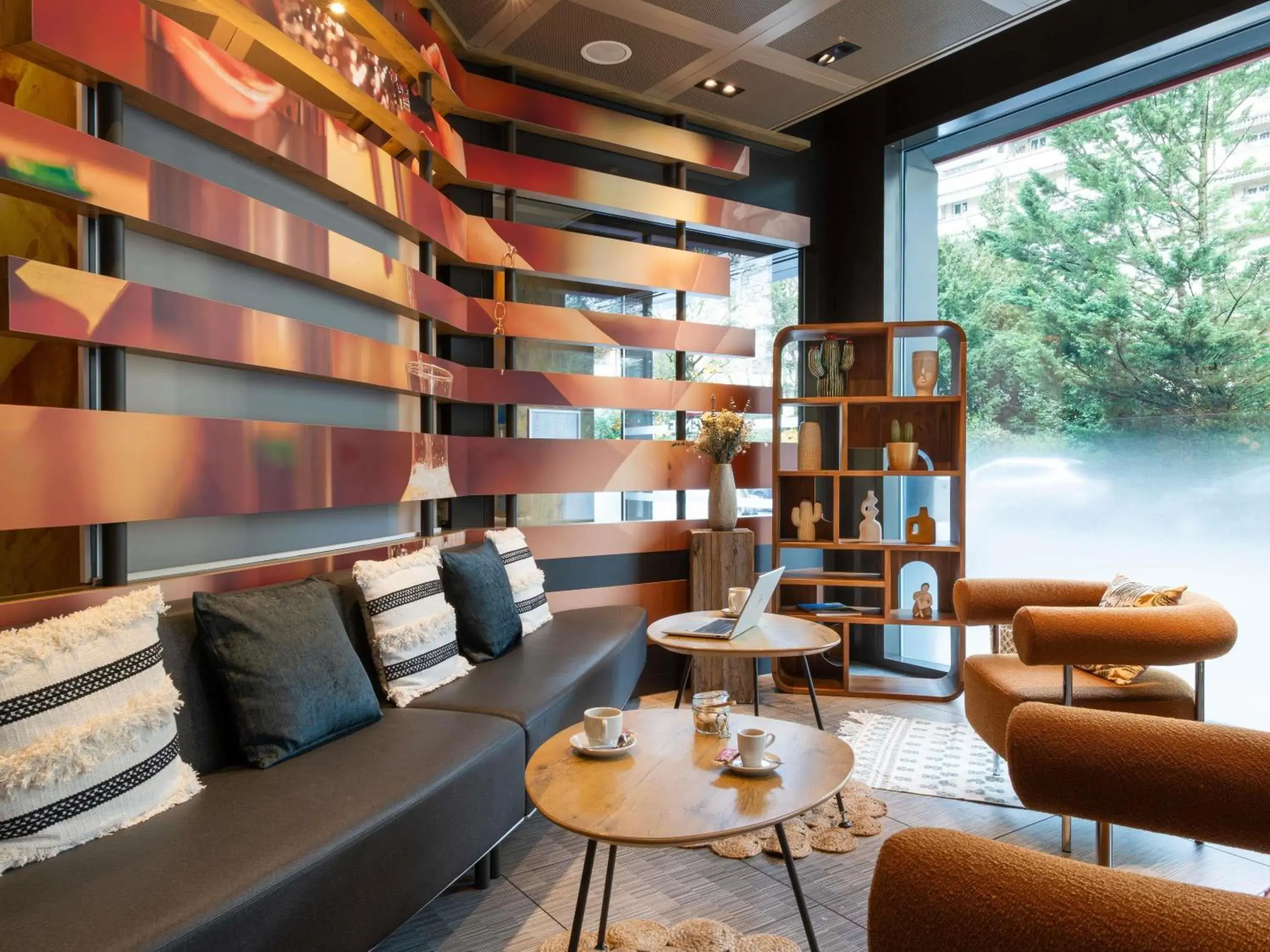 Property building in ibis Genève Centre Nations Property building in ibis Genève Centre Nations